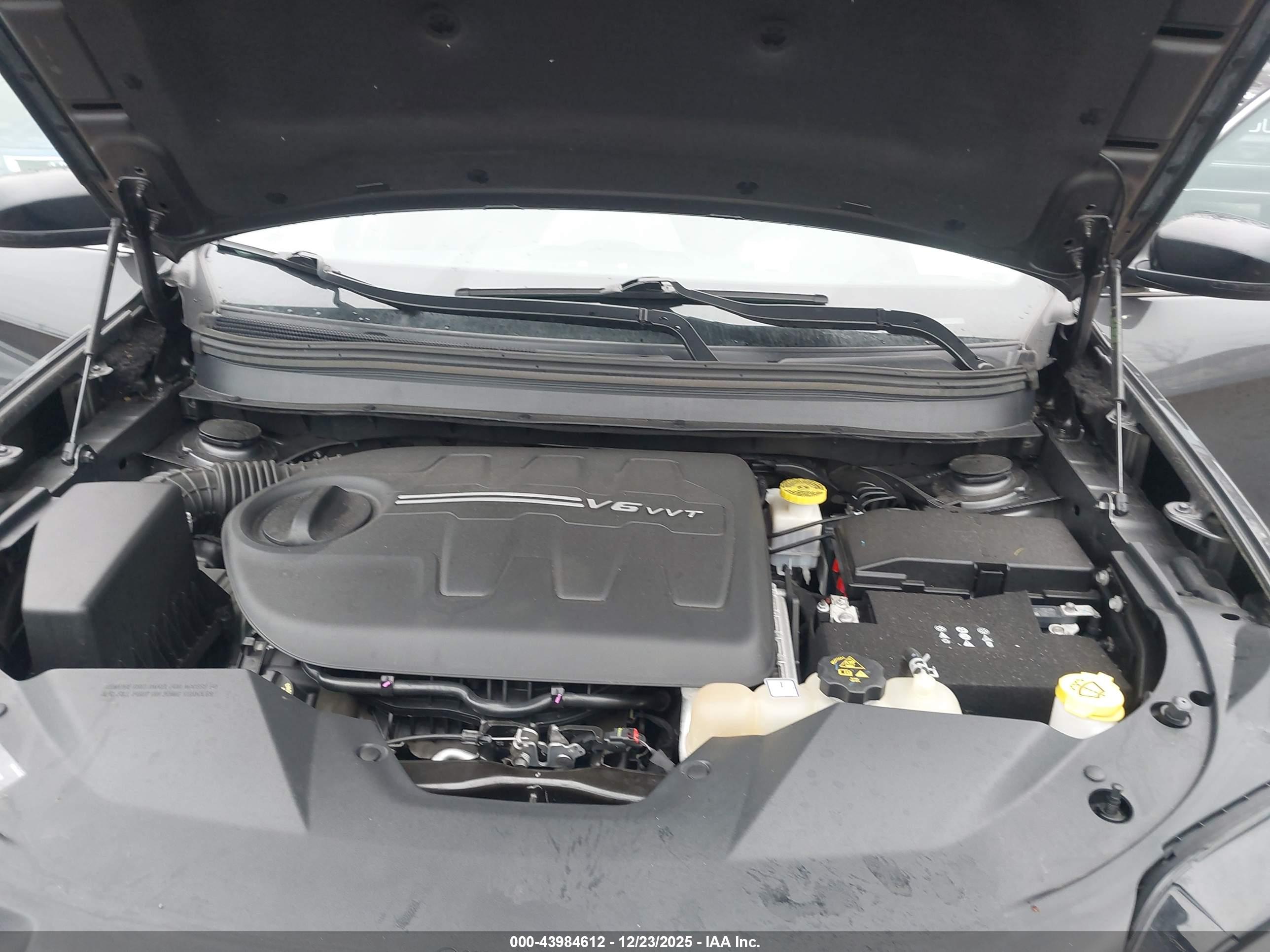 JEEP CHEROKEE image 10