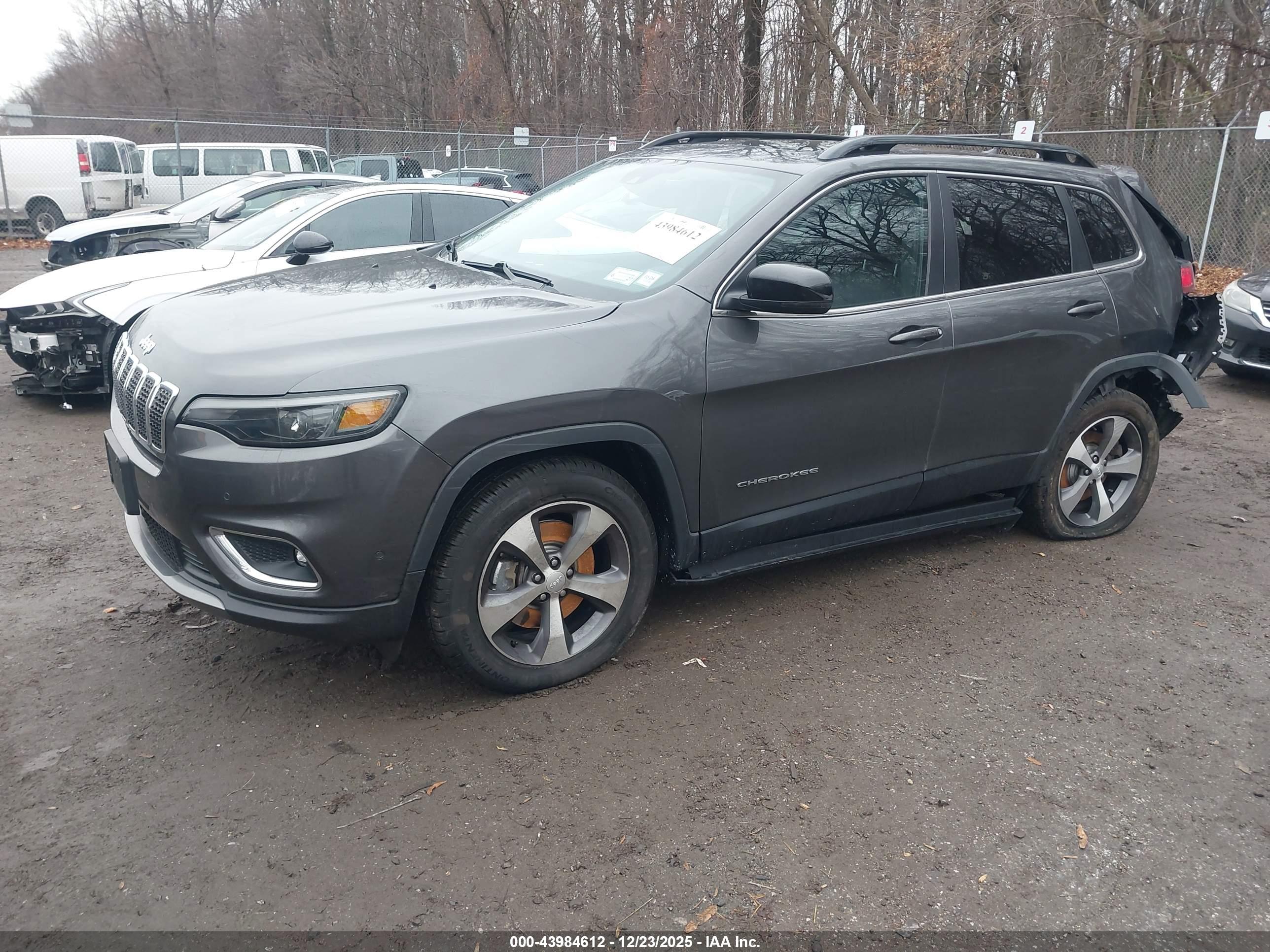 JEEP CHEROKEE image 2