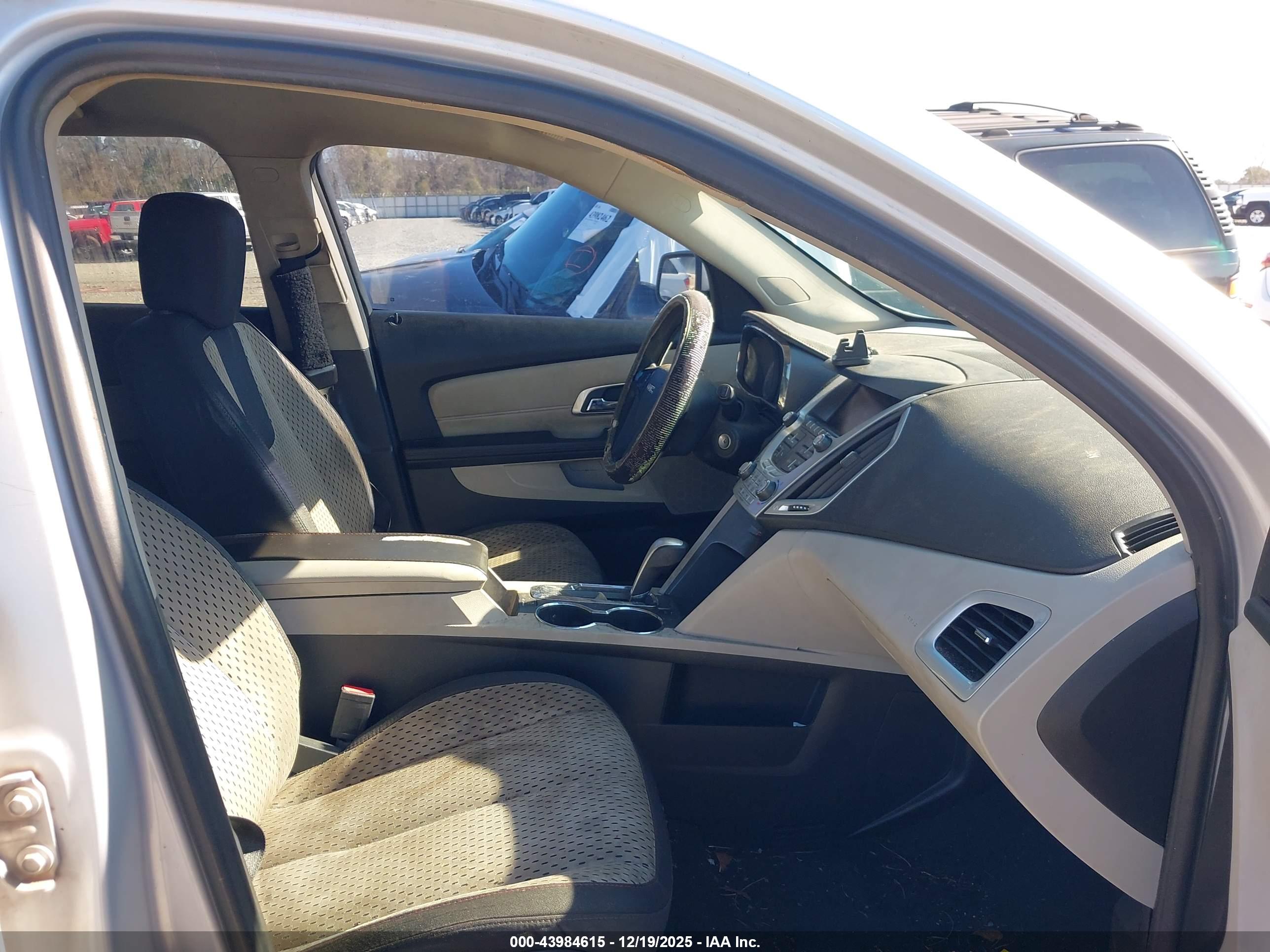 GMC TERRAIN image 5