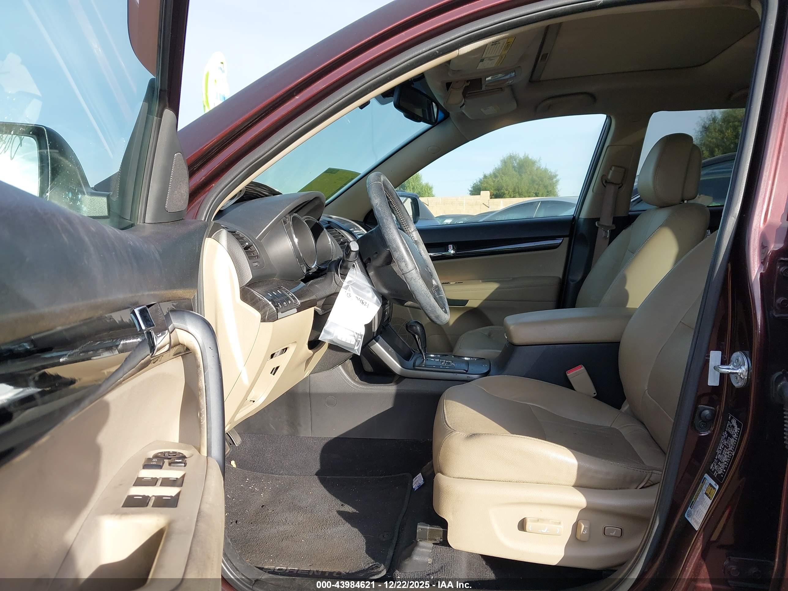 KIA SORENTO image 5