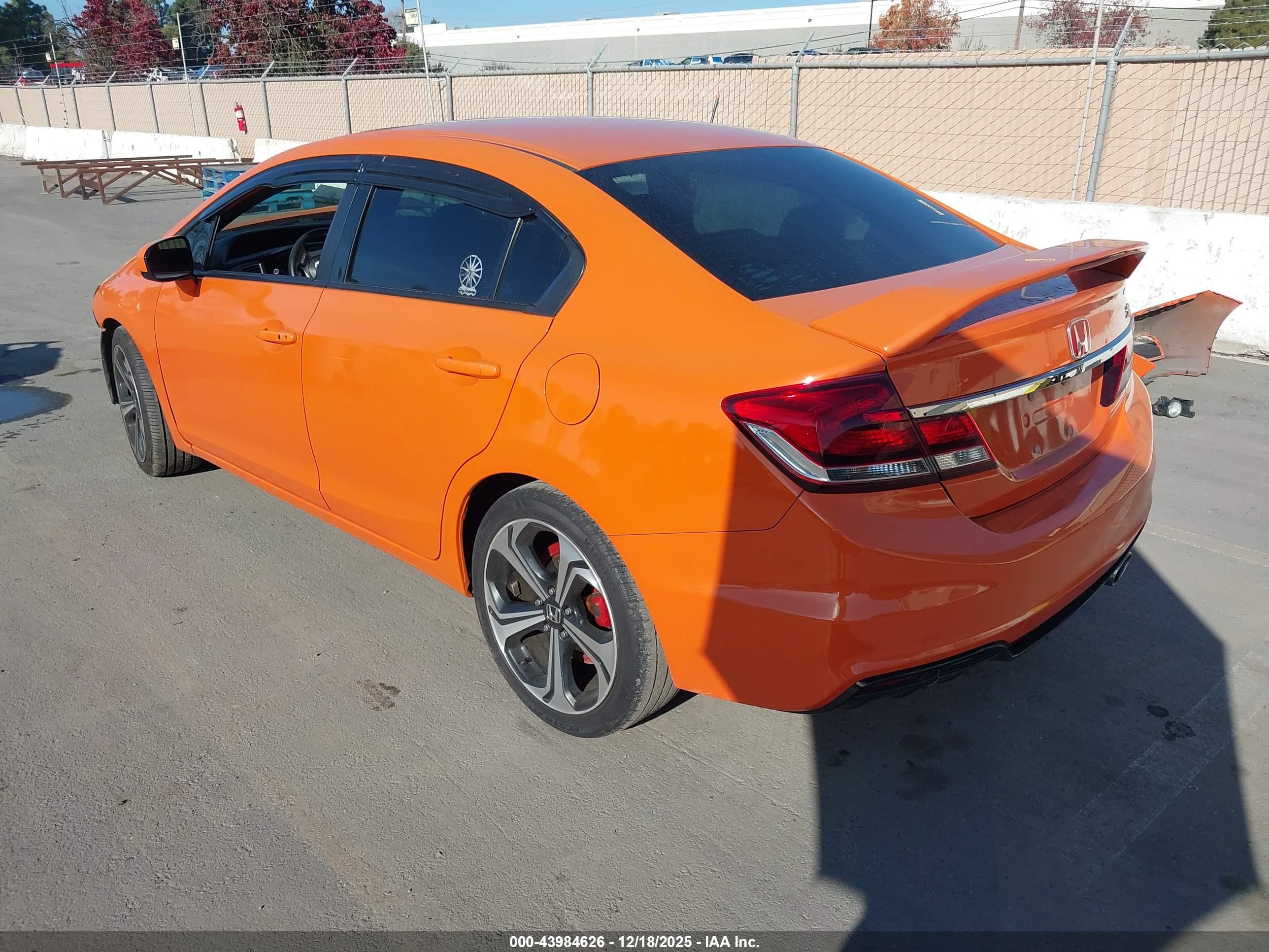 HONDA CIVIC image 3