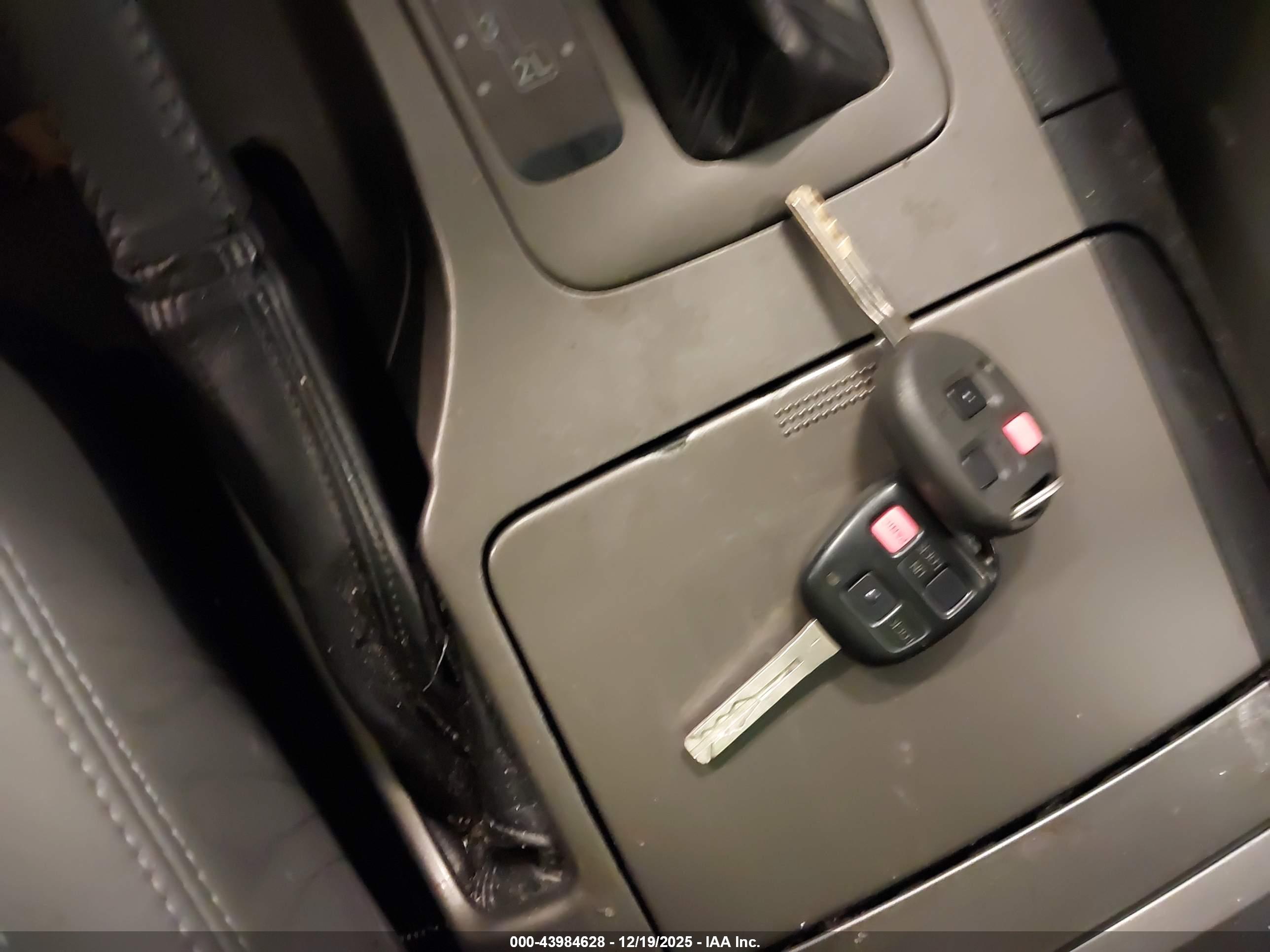 LEXUS GX image 11