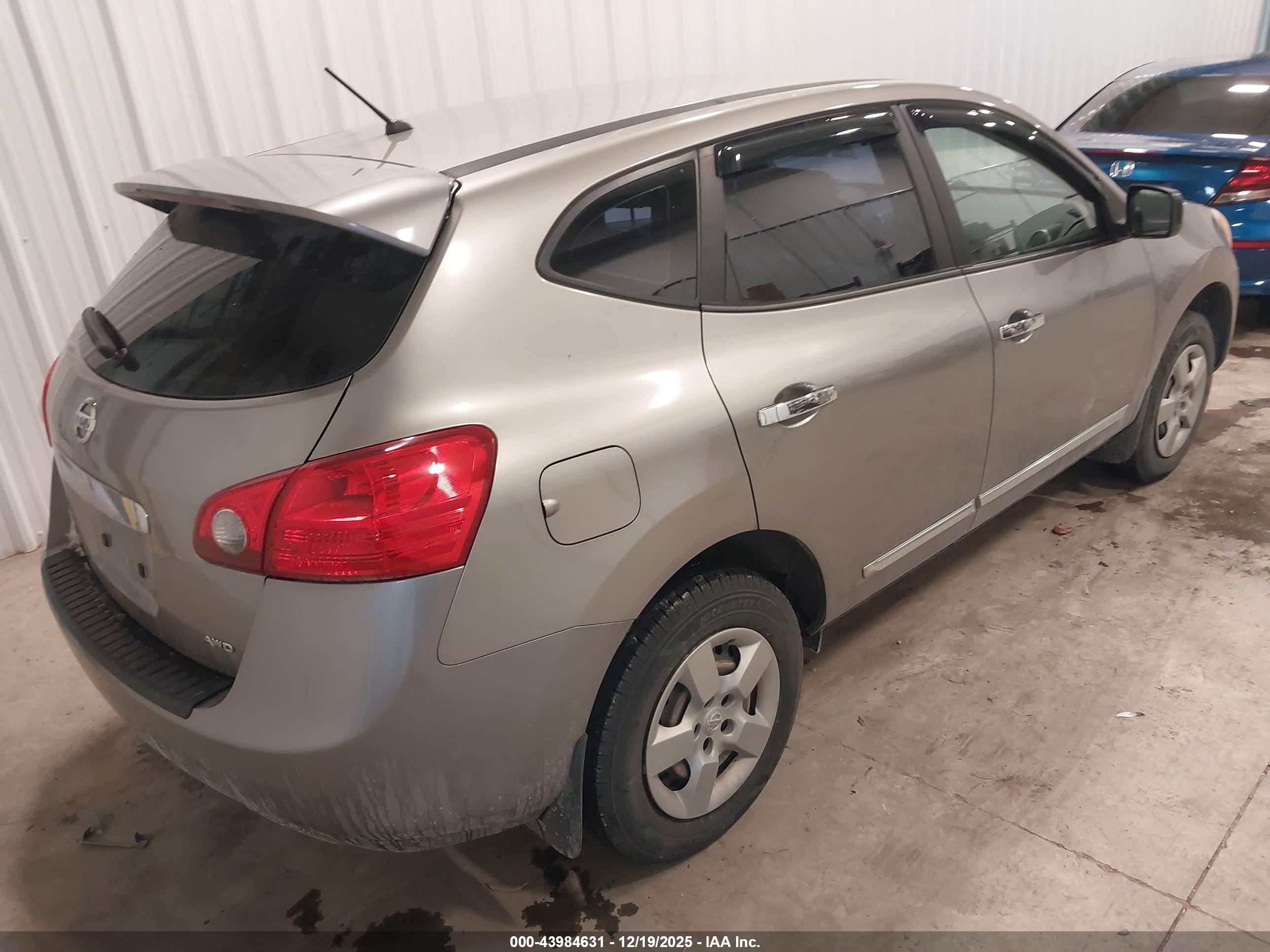 NISSAN ROGUE image 4