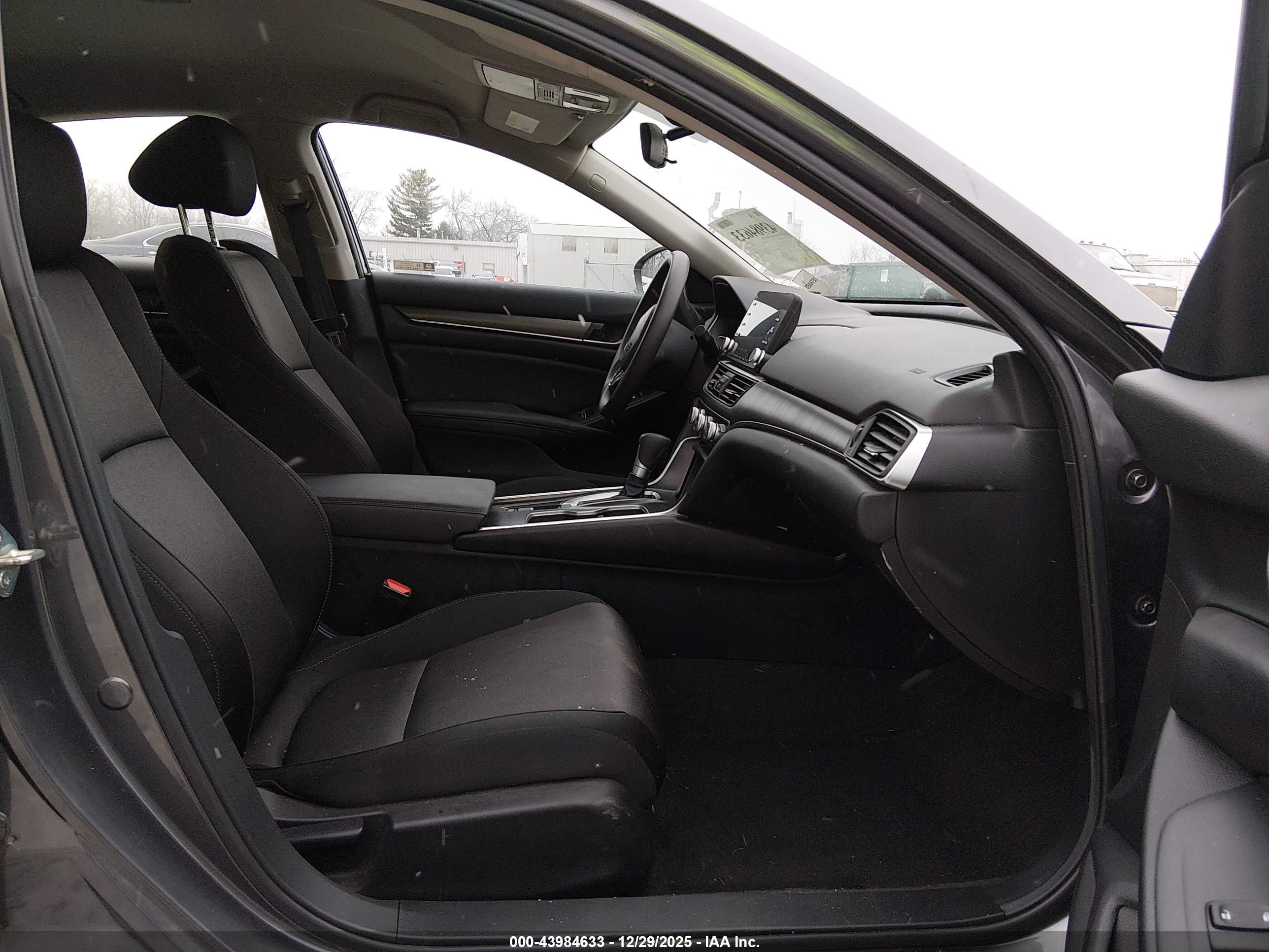 HONDA ACCORD image 5