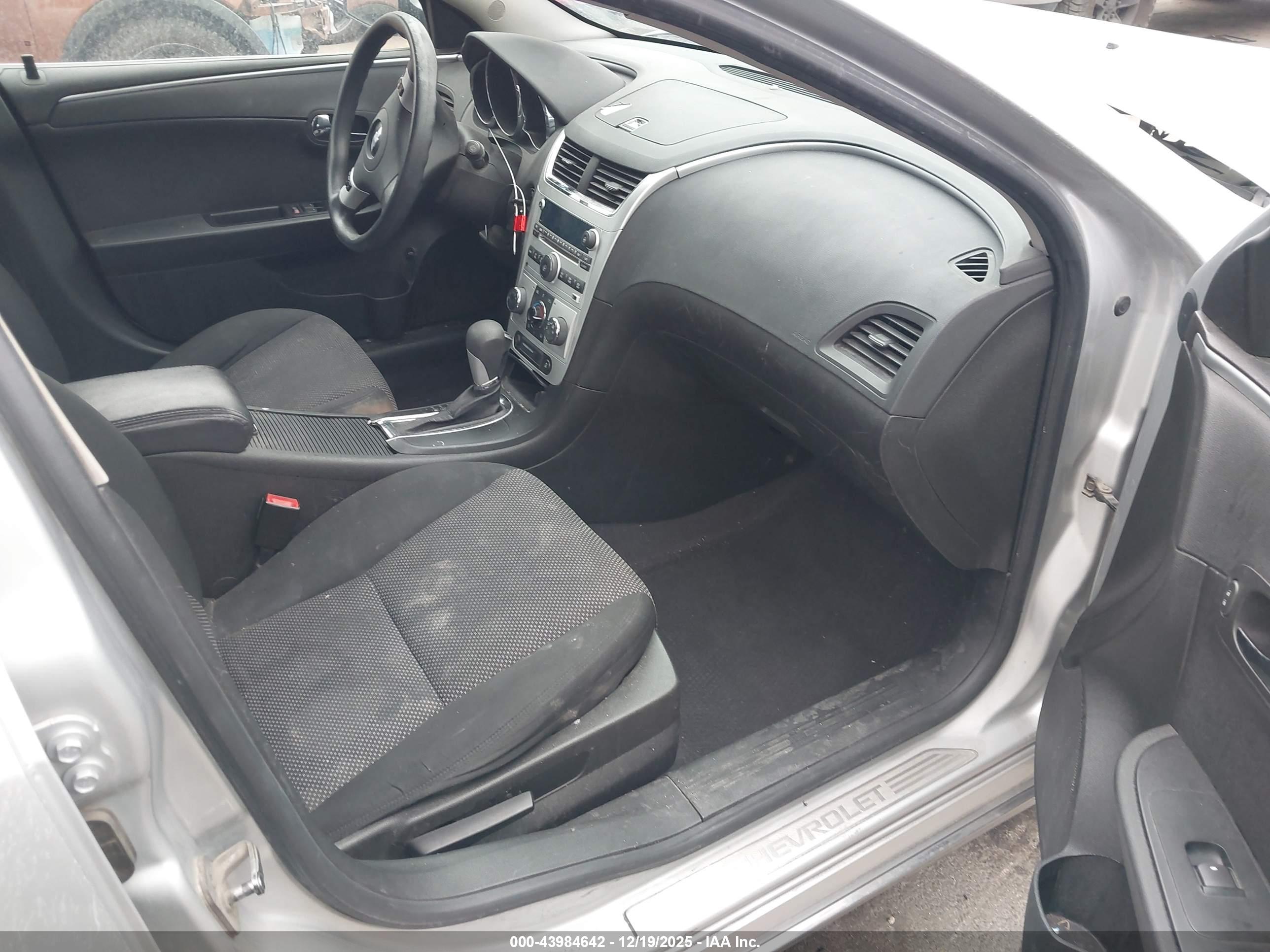 CHEVROLET MALIBU image 5