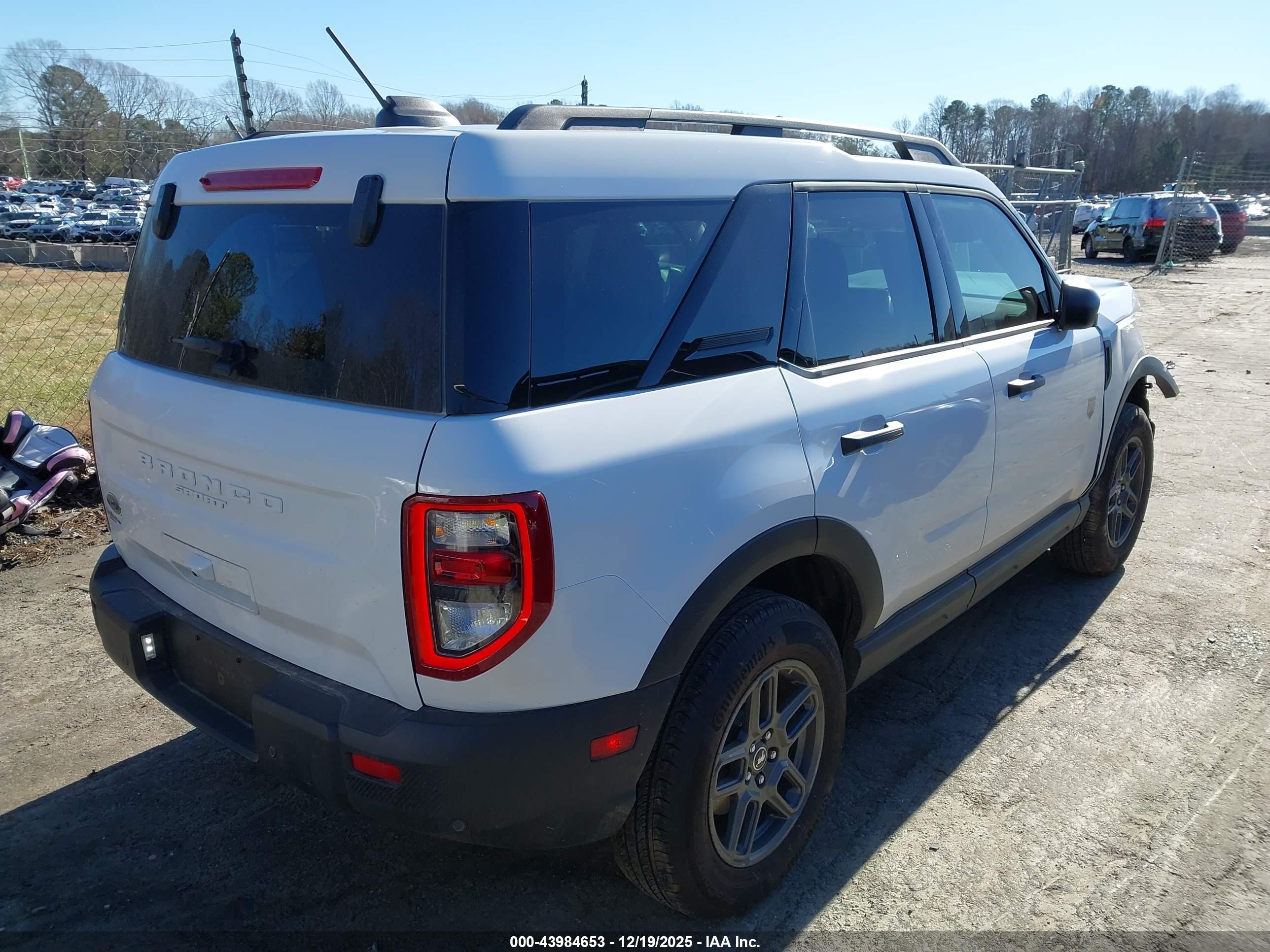 FORD BRONCO image 4