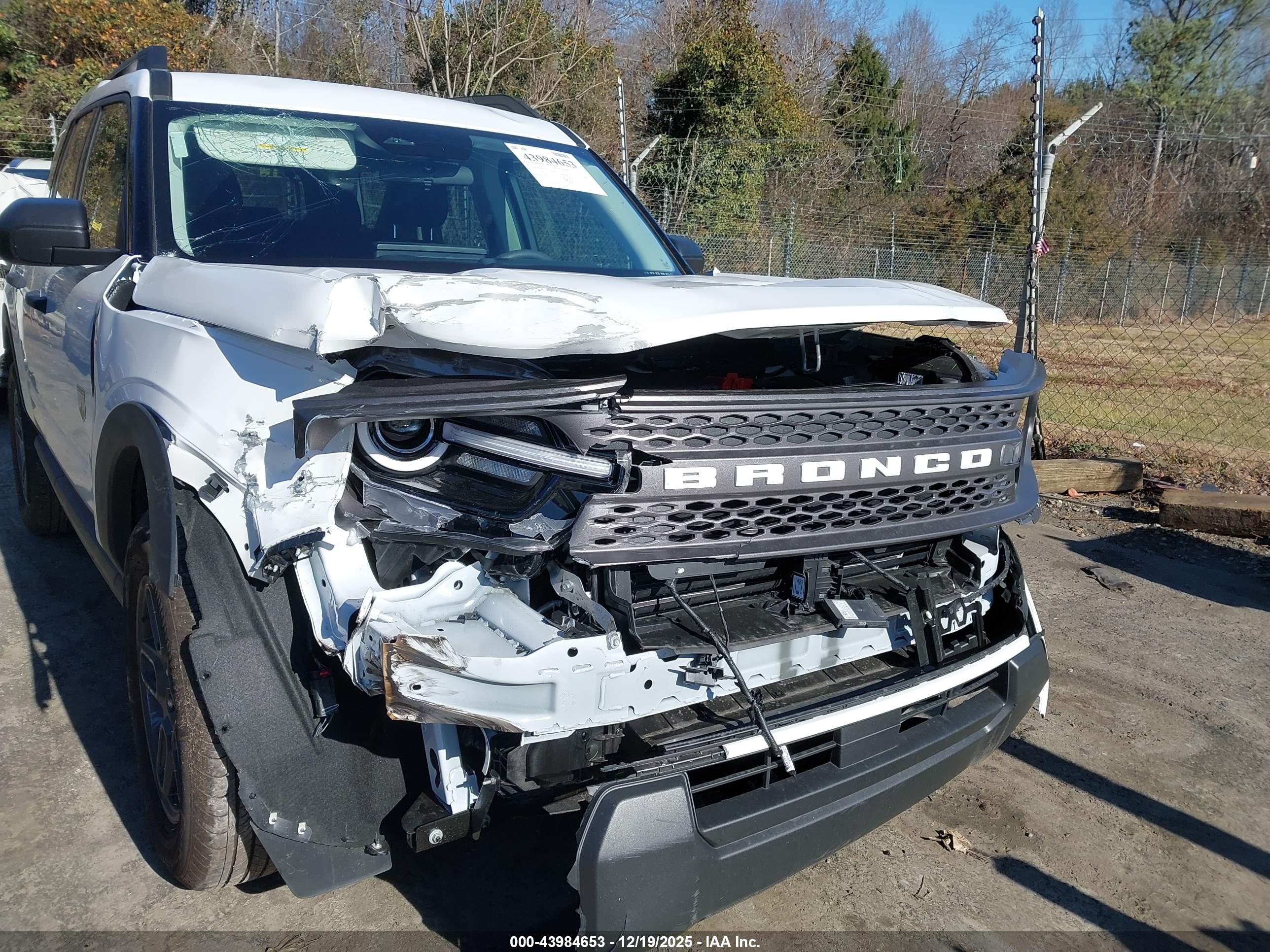 FORD BRONCO image 6