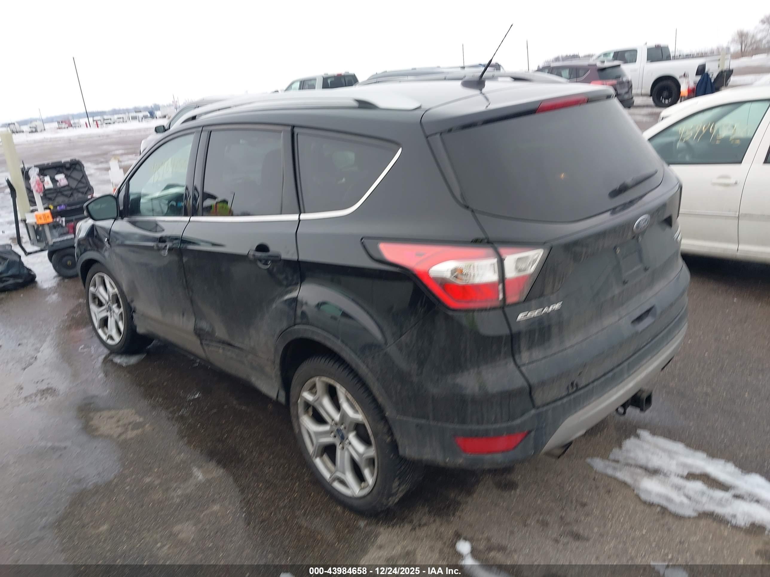FORD ESCAPE image 3