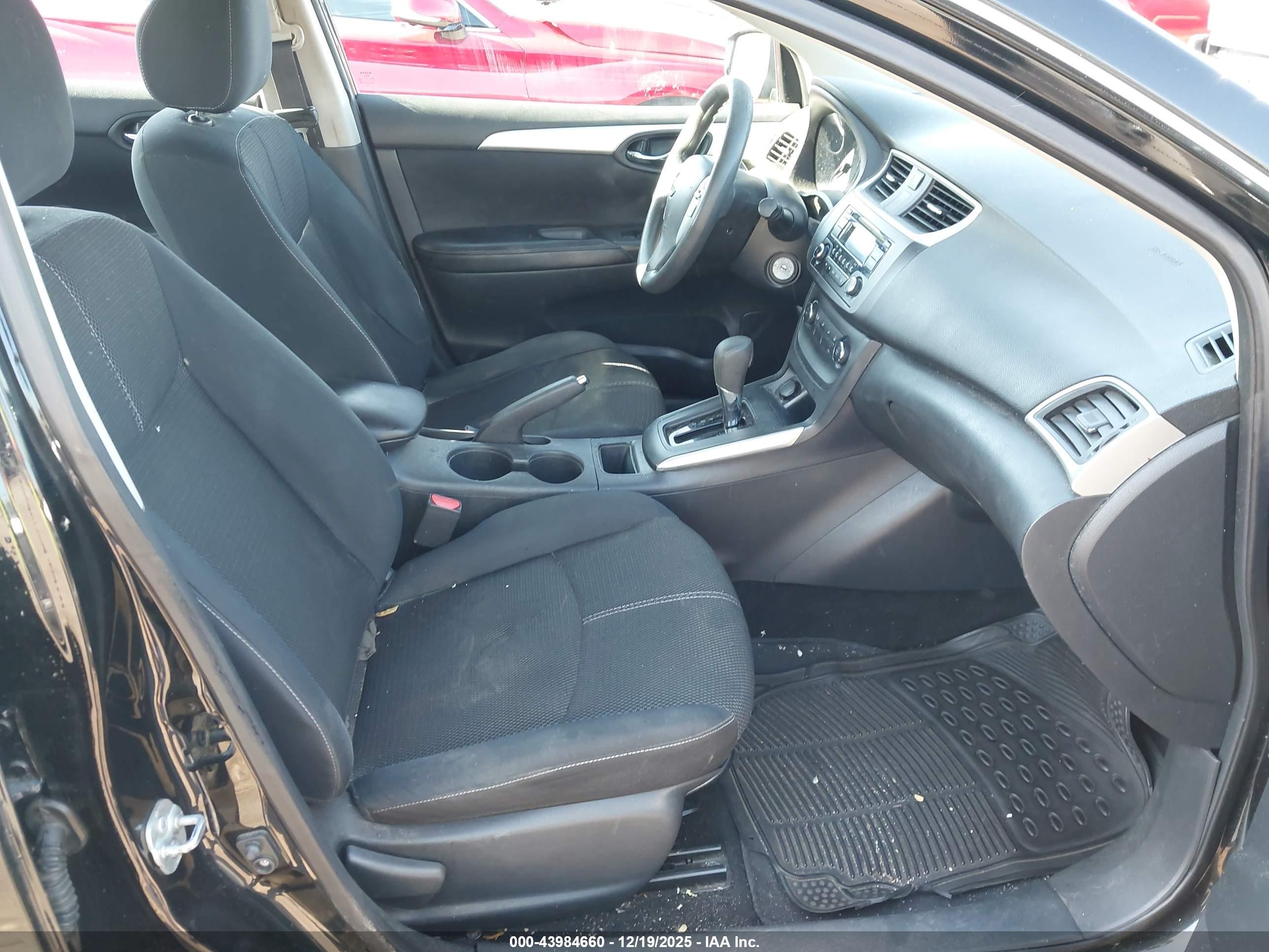 NISSAN SENTRA image 5