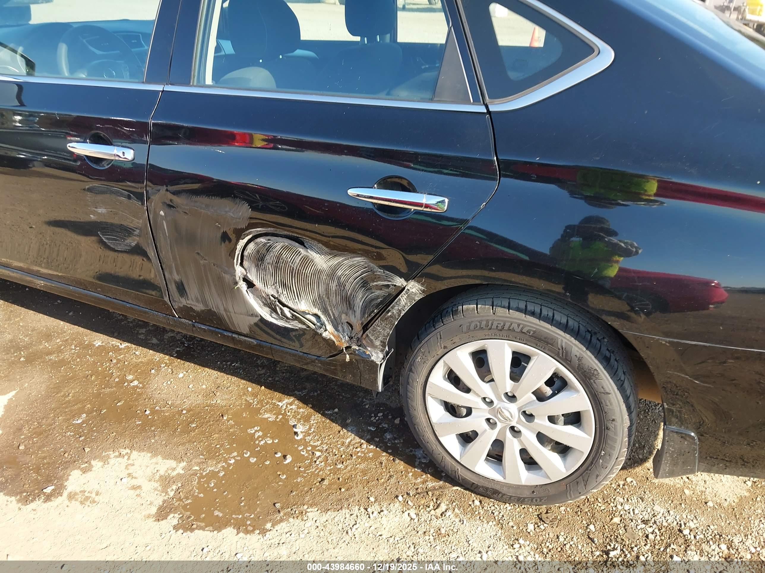 NISSAN SENTRA image 6