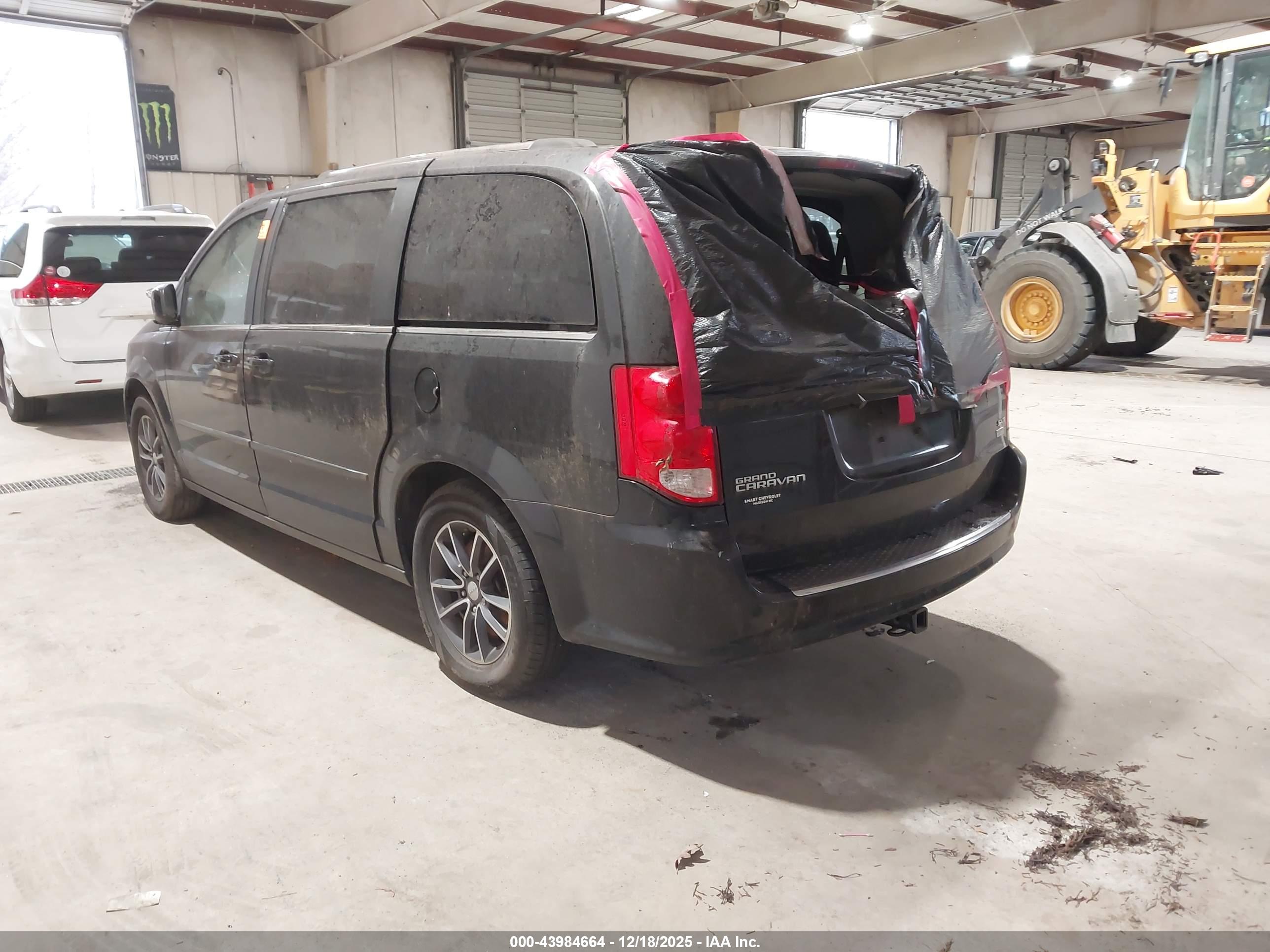 DODGE GRAND image 3