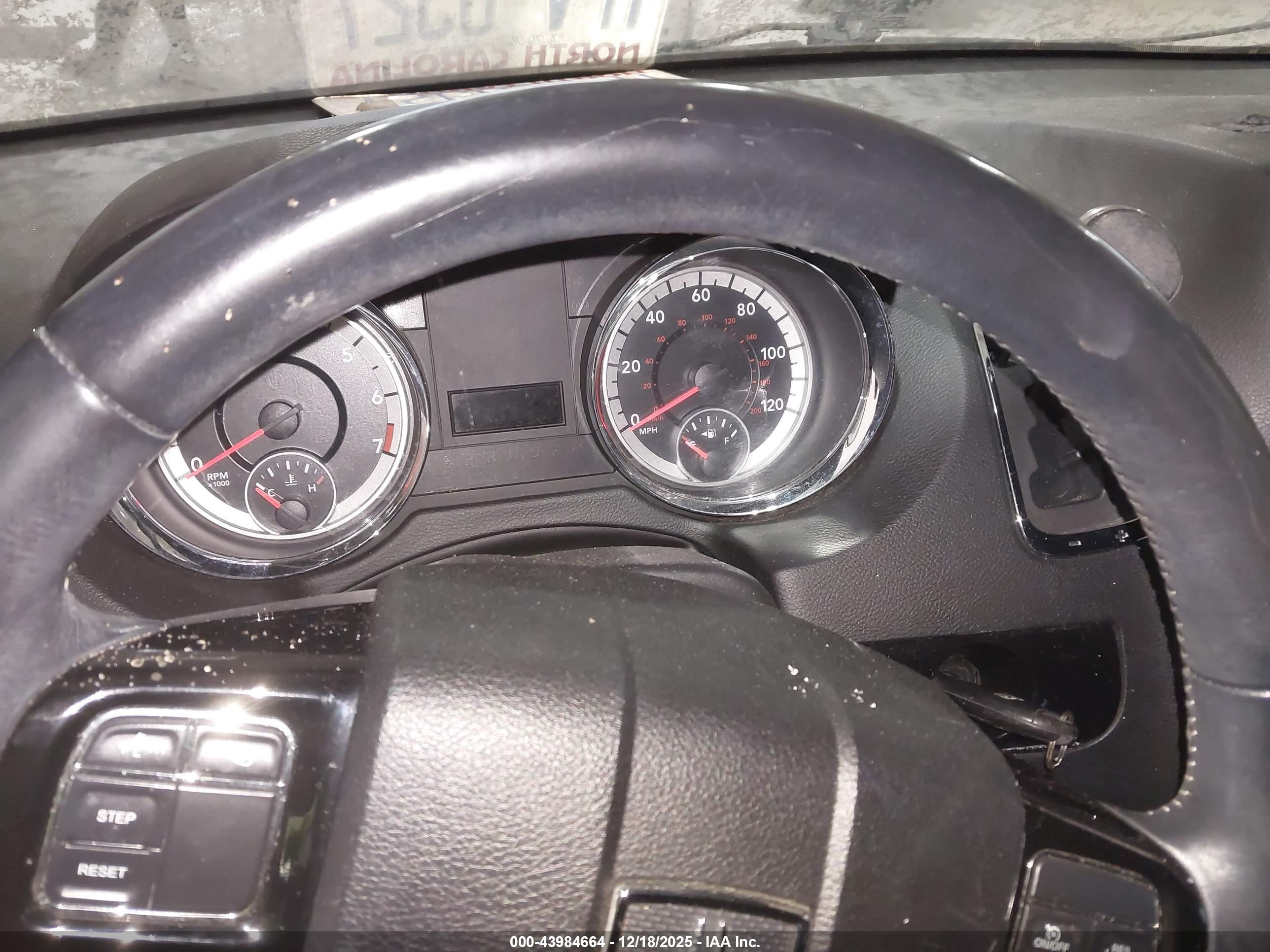 DODGE GRAND image 7