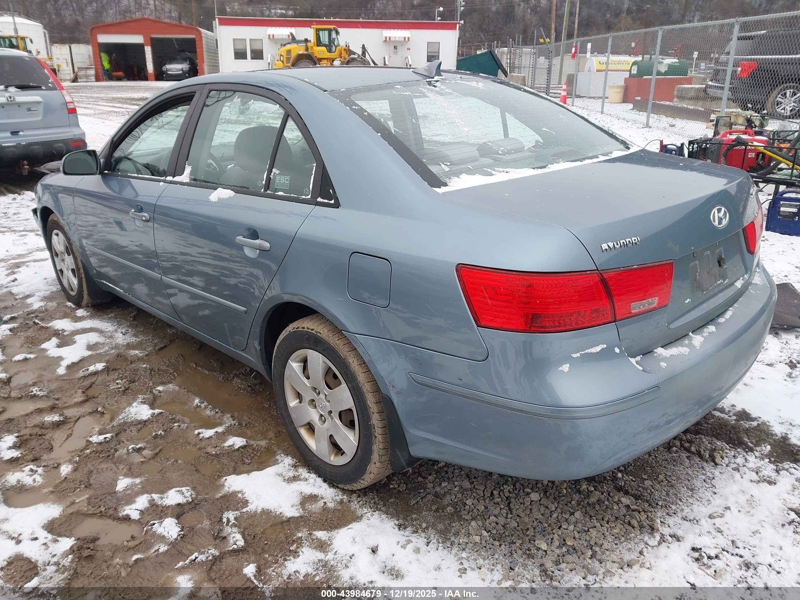 HYUNDAI SONATA image 3