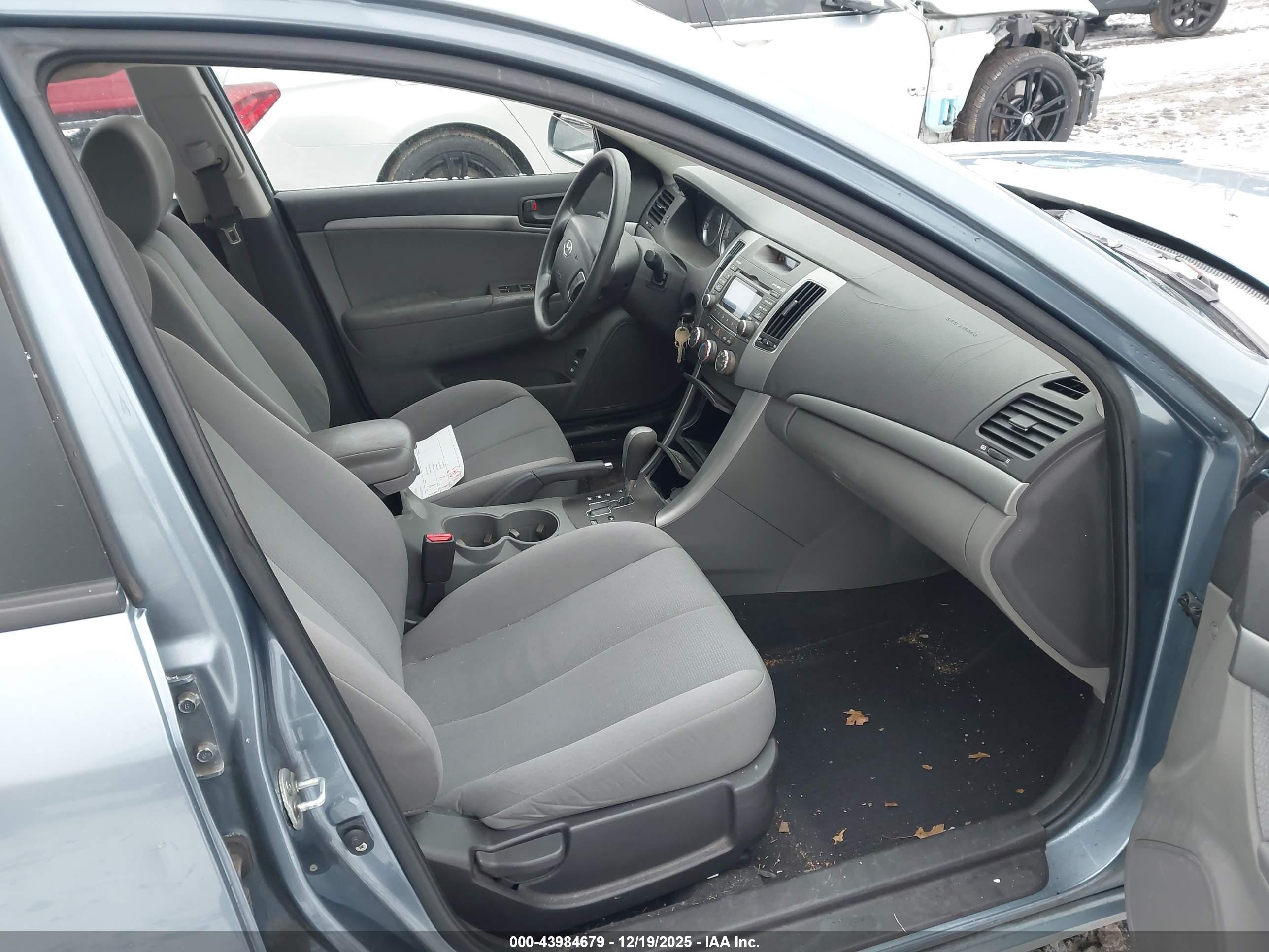 HYUNDAI SONATA image 5
