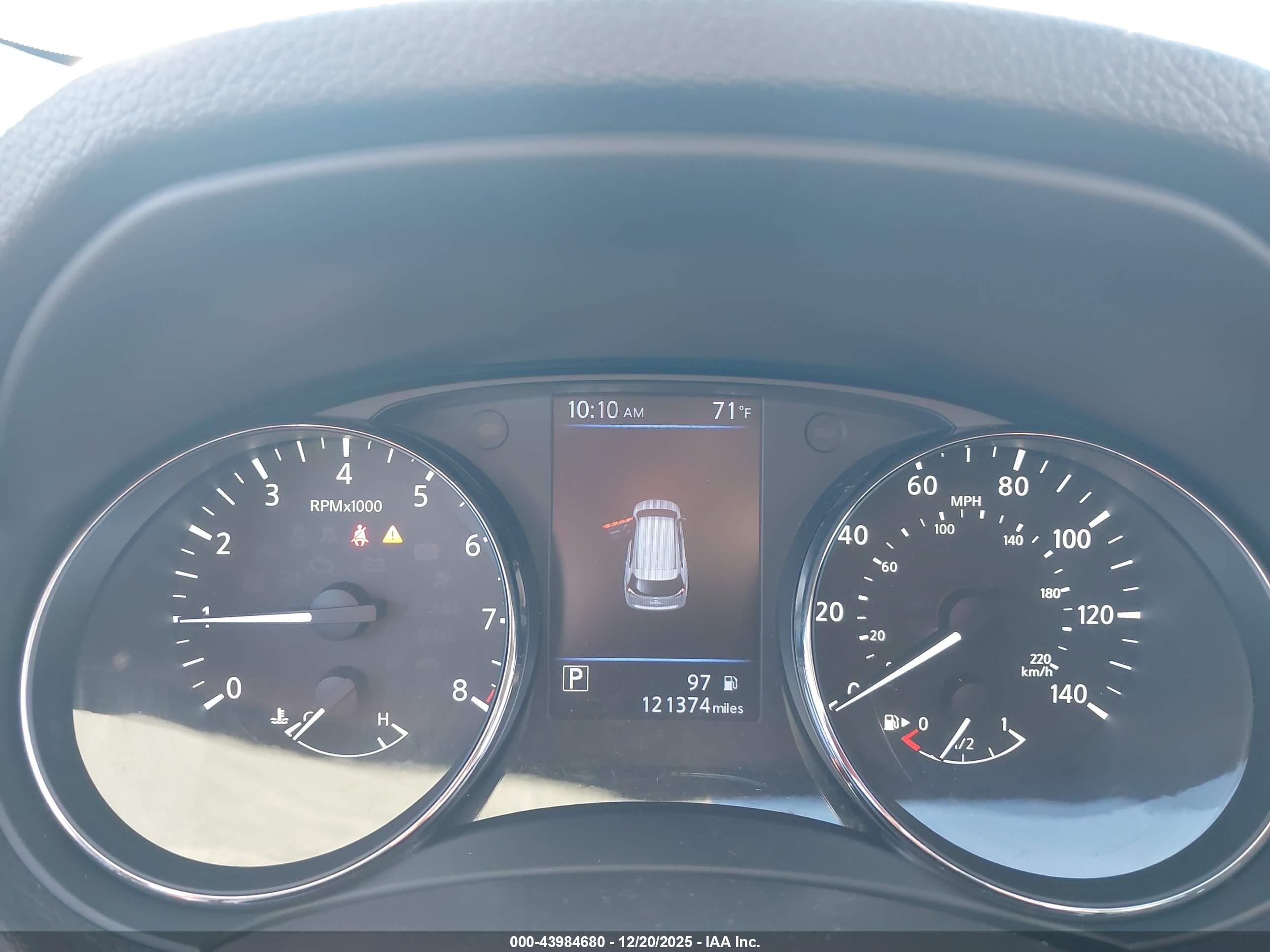 NISSAN ROGUE image 7