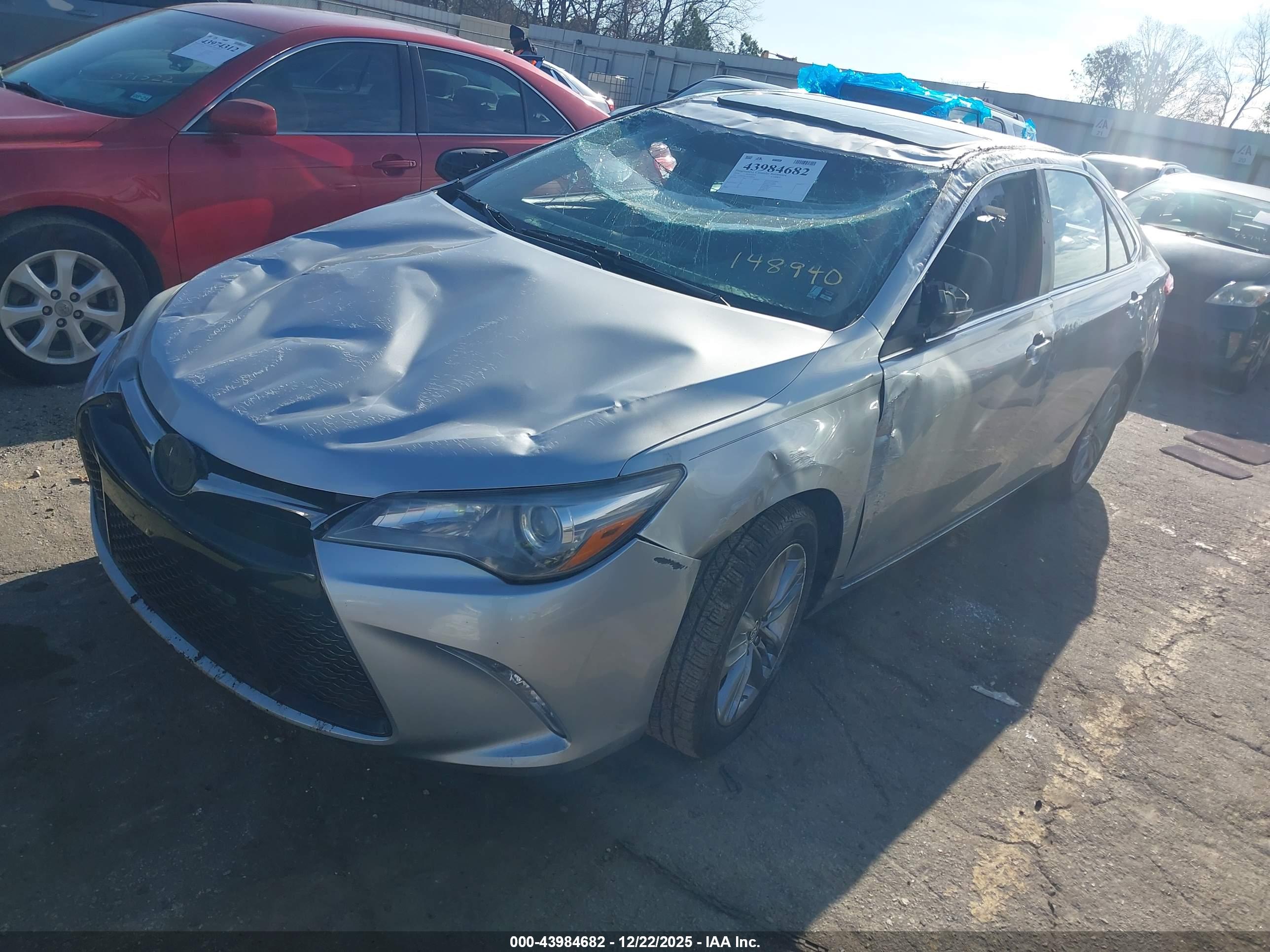 TOYOTA CAMRY image 2