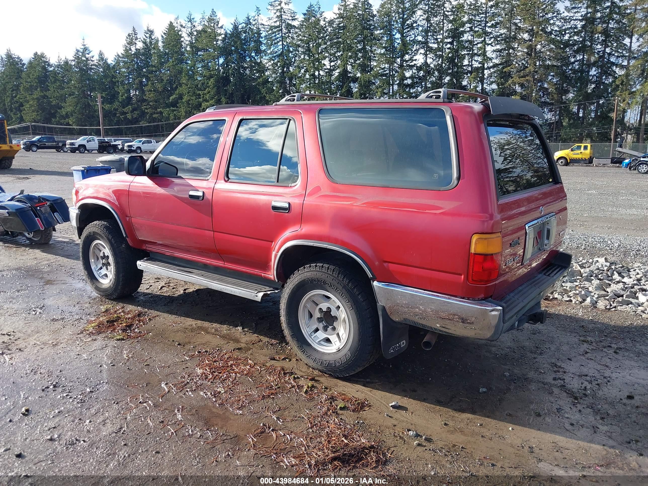 TOYOTA 4RUNNER image 3