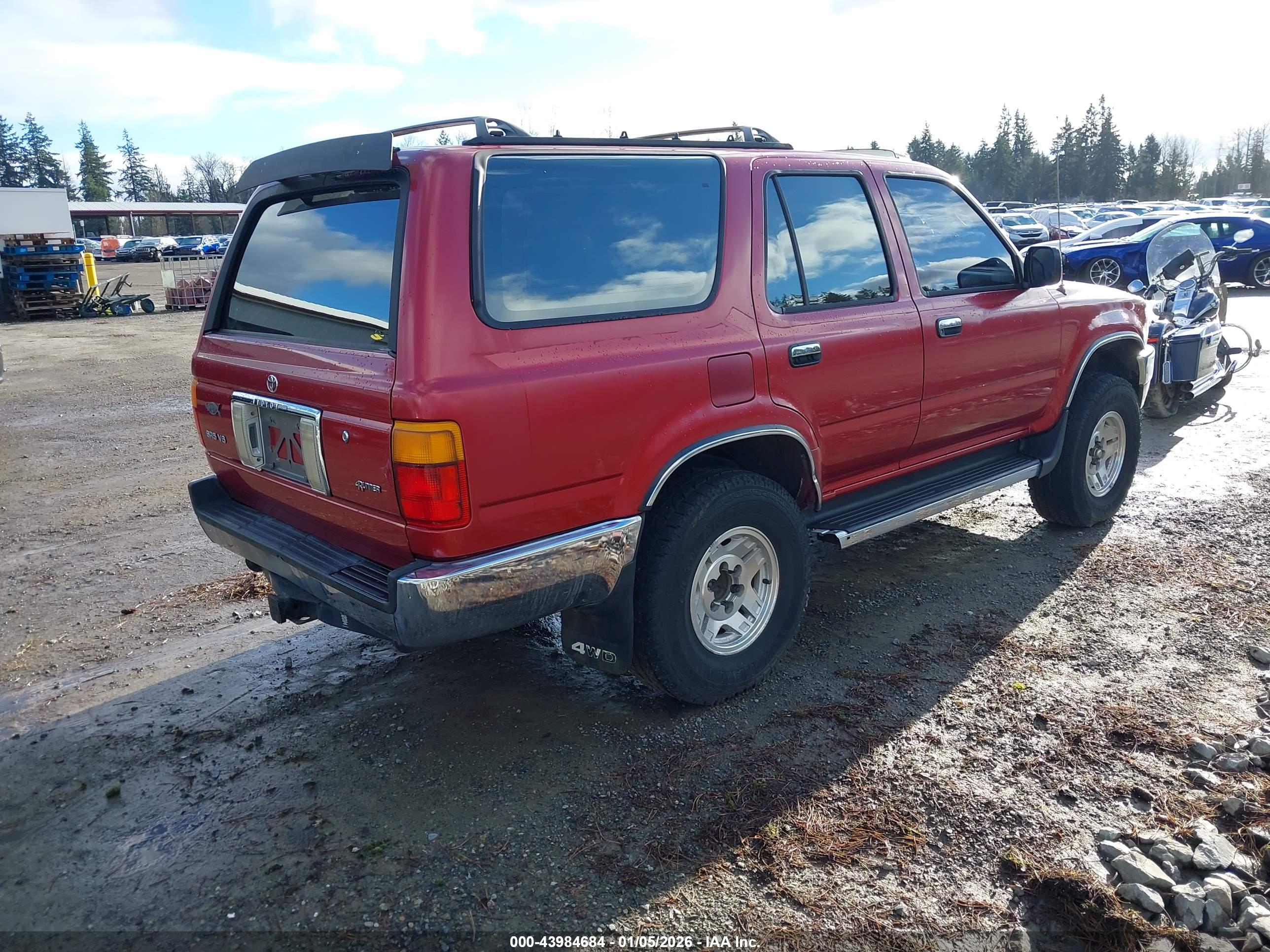TOYOTA 4RUNNER image 4