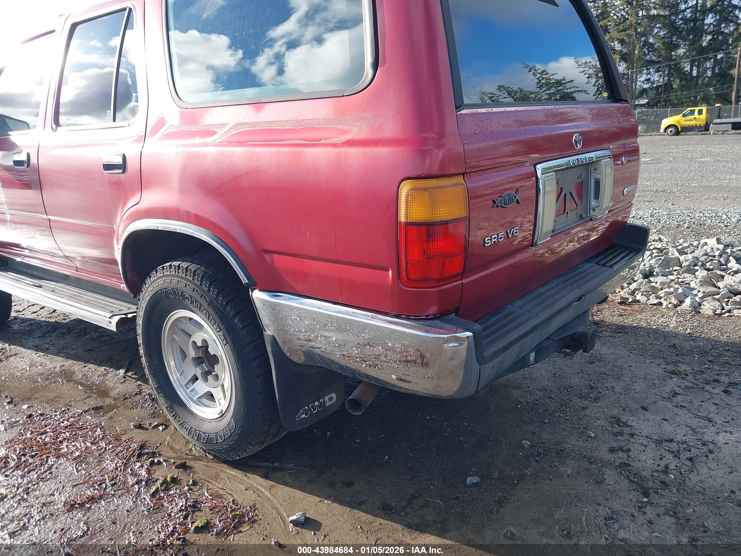TOYOTA 4RUNNER image 6