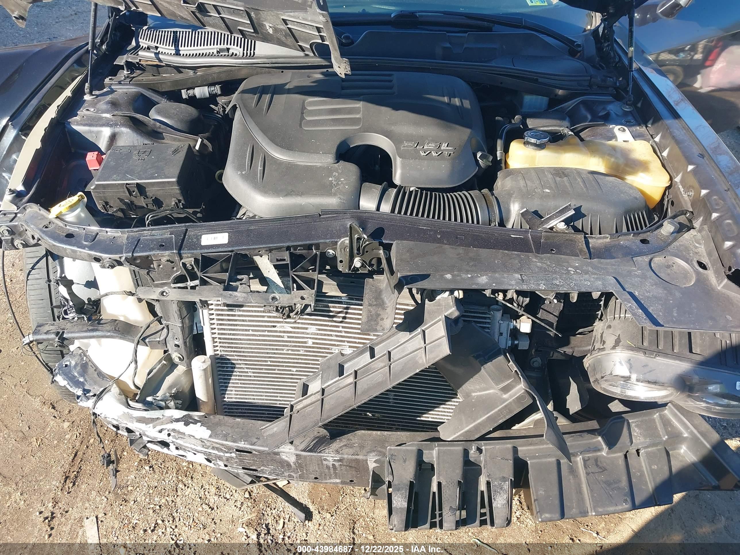 DODGE CHALLENGER image 10