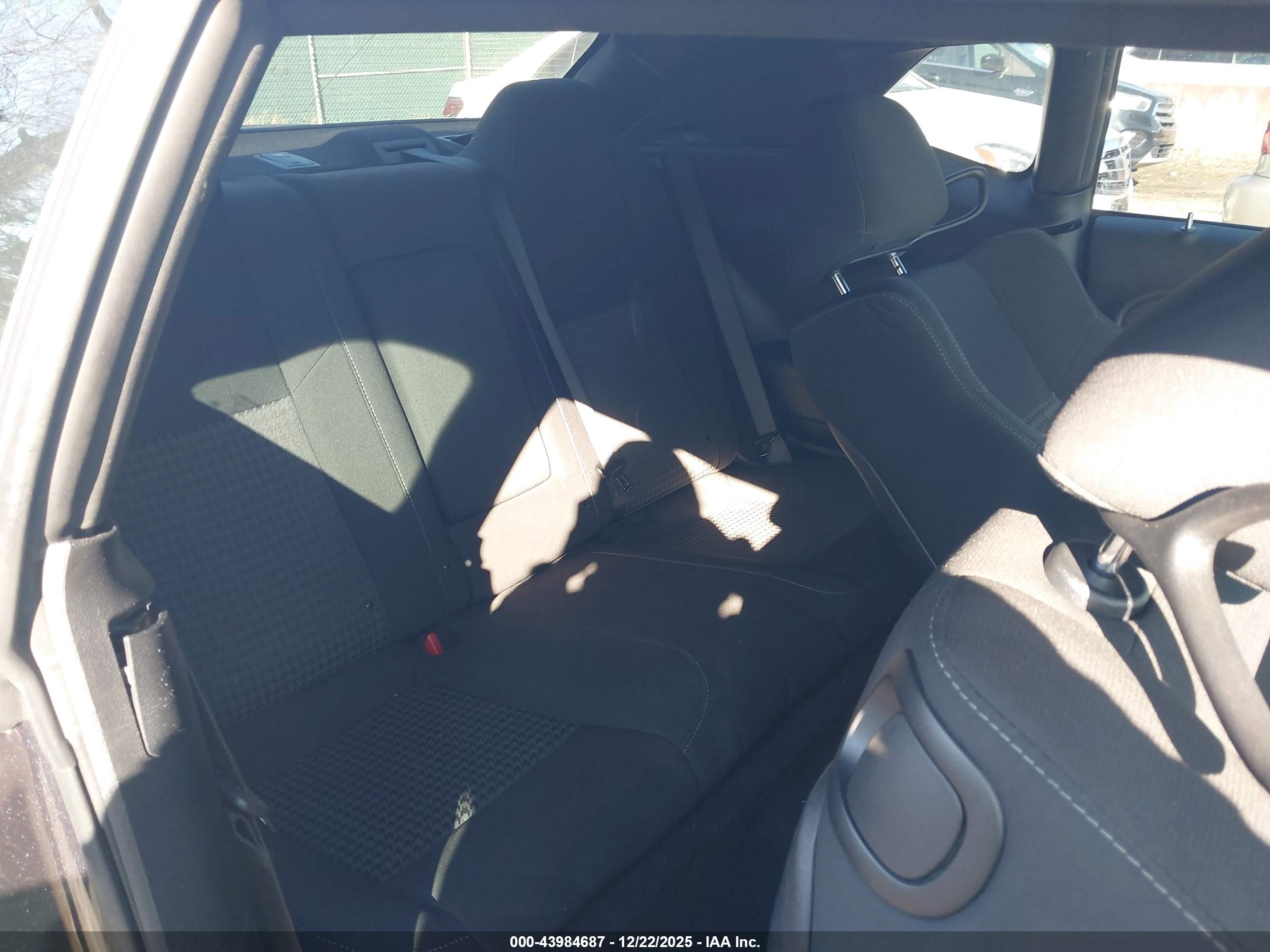 DODGE CHALLENGER image 8