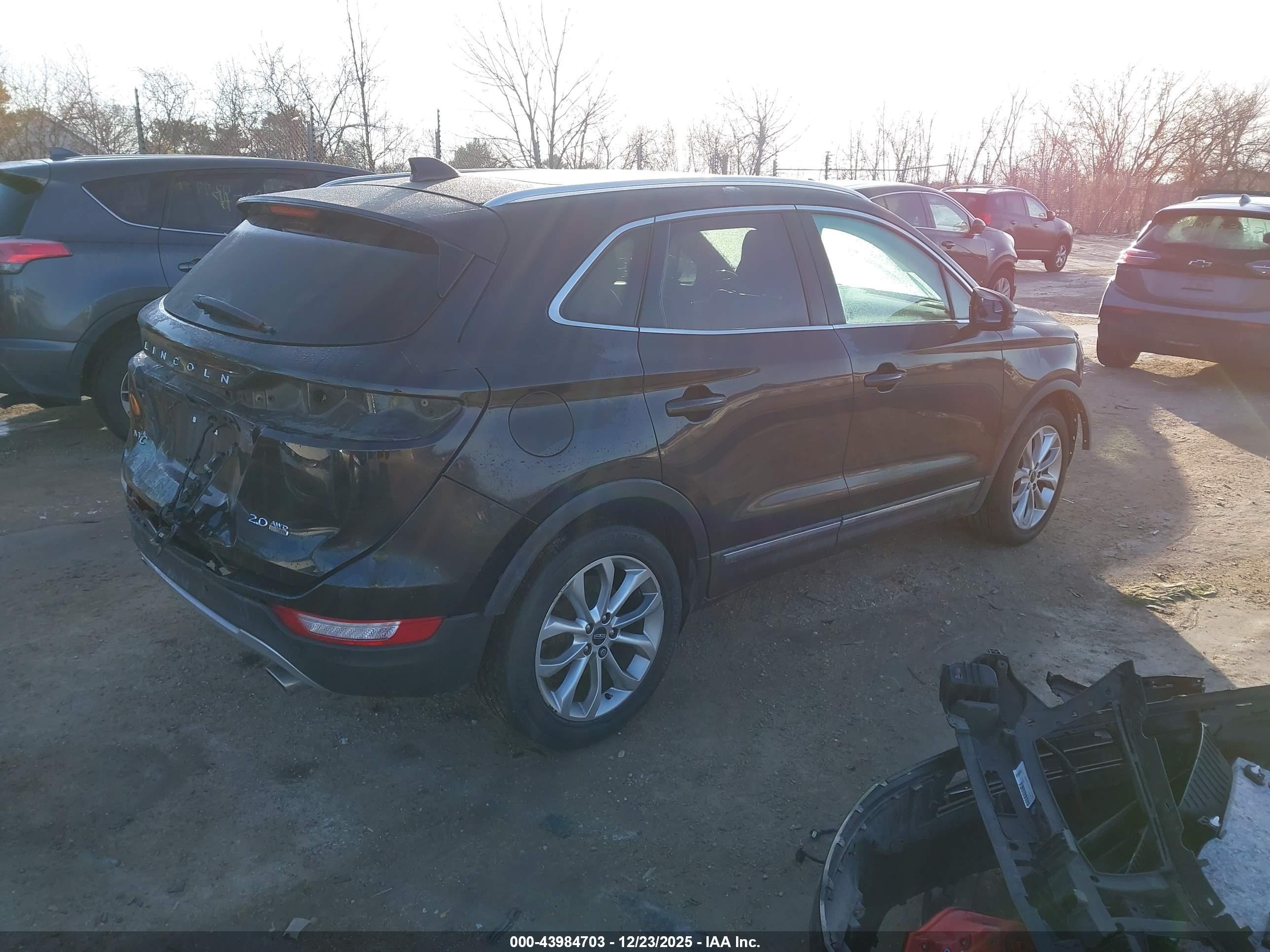 LINCOLN MKC image 4