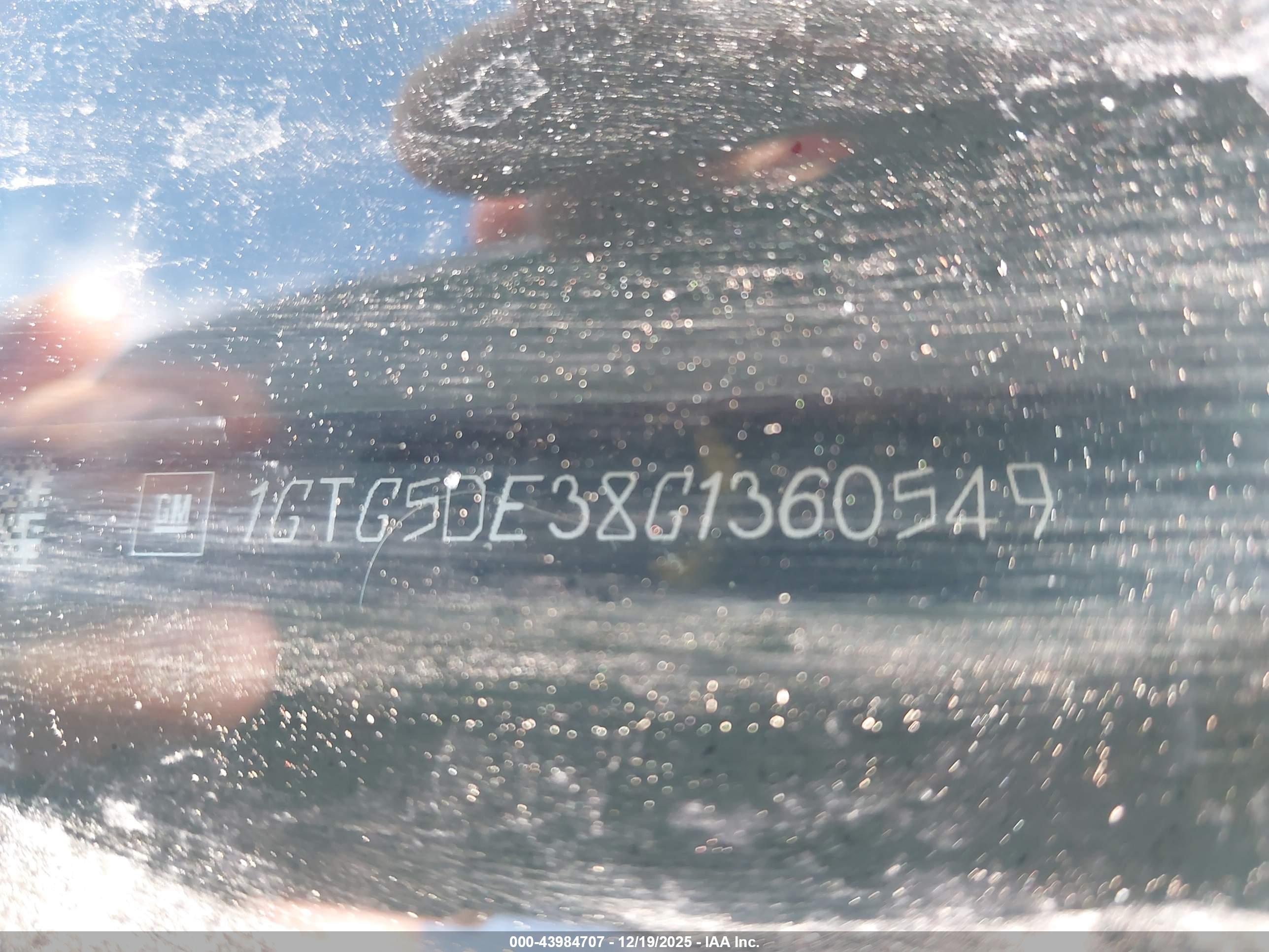 GMC CANYON image 9