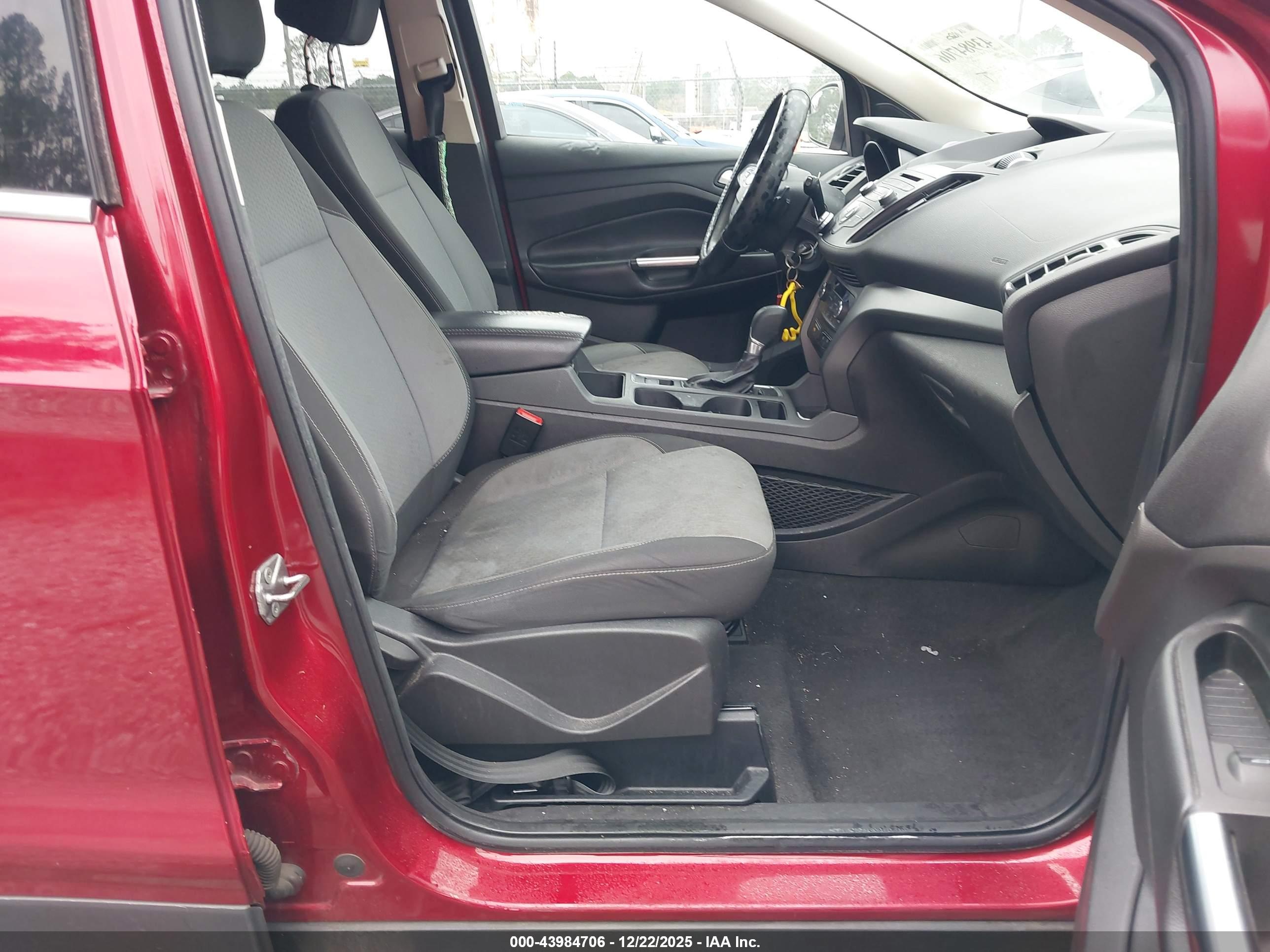 FORD ESCAPE image 5