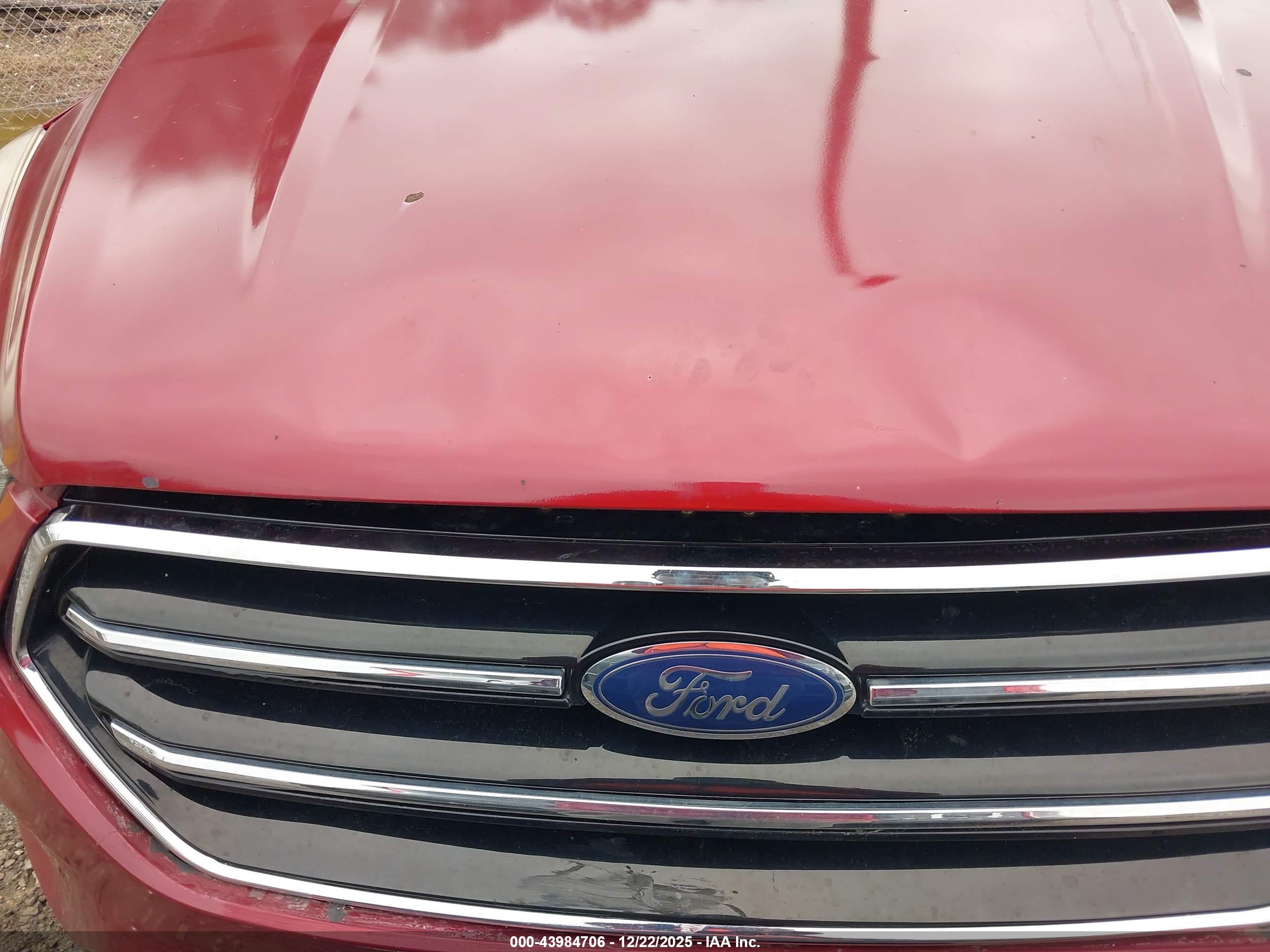 FORD ESCAPE image 6