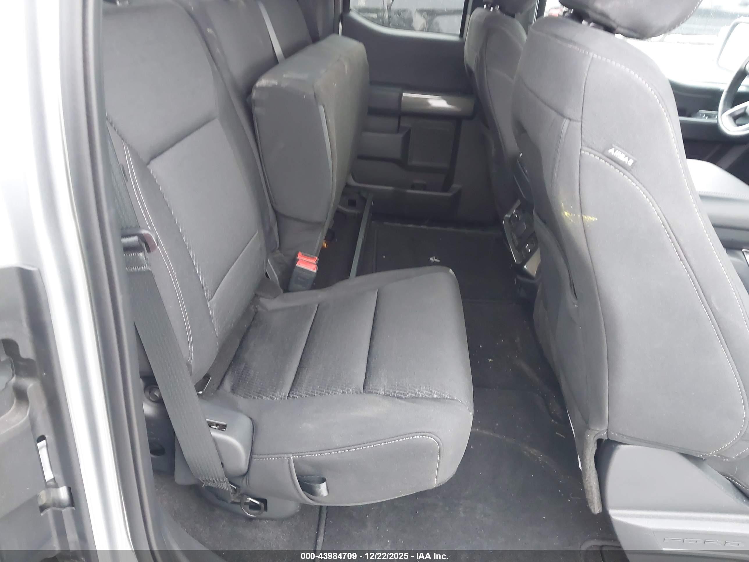 FORD F-150 image 8