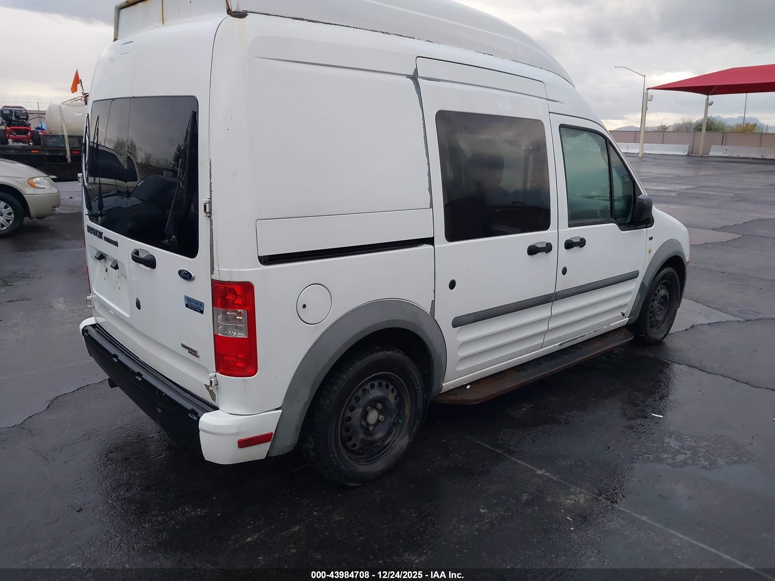 FORD TRANSIT image 4