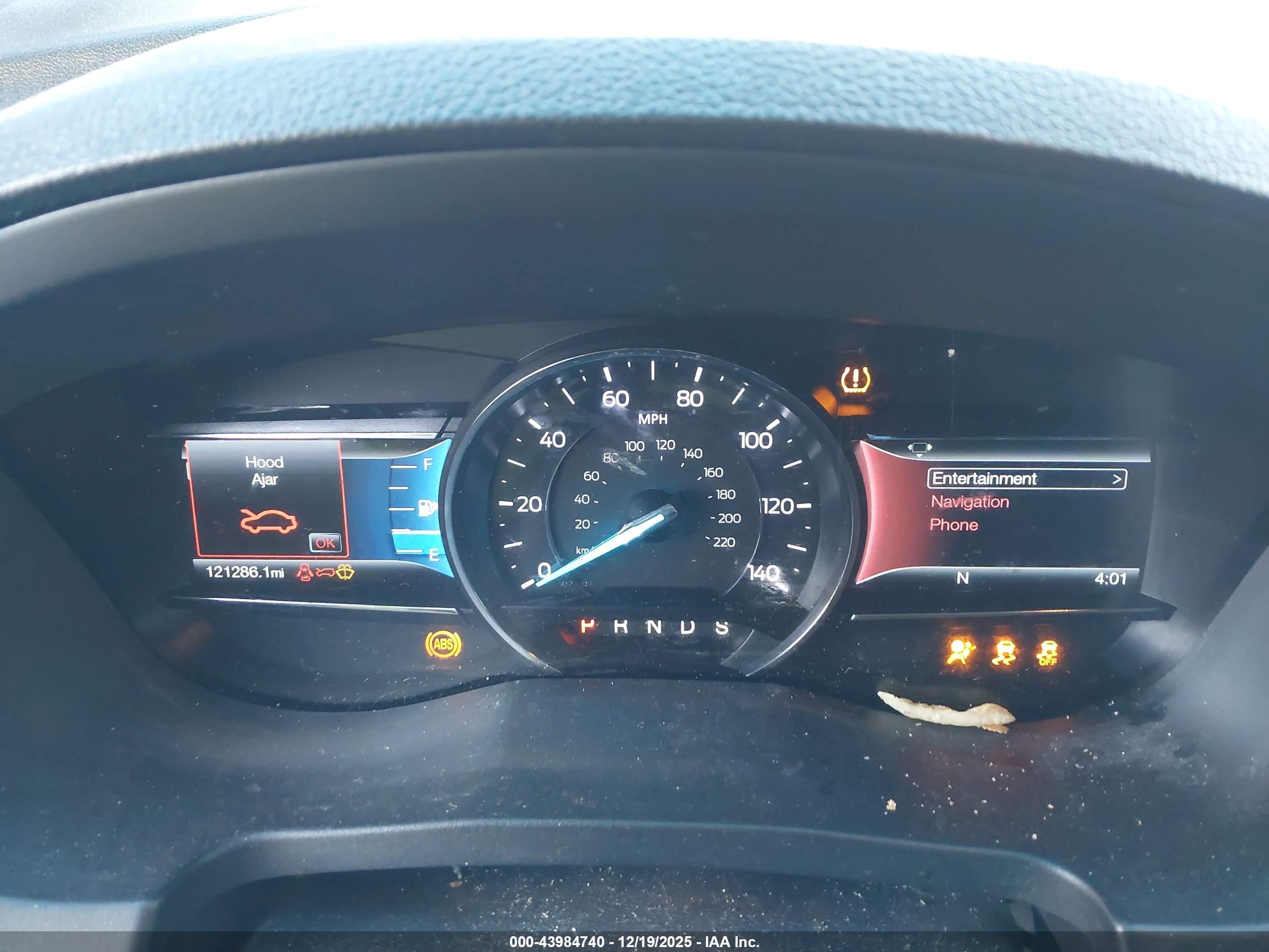 FORD EXPLORER image 7