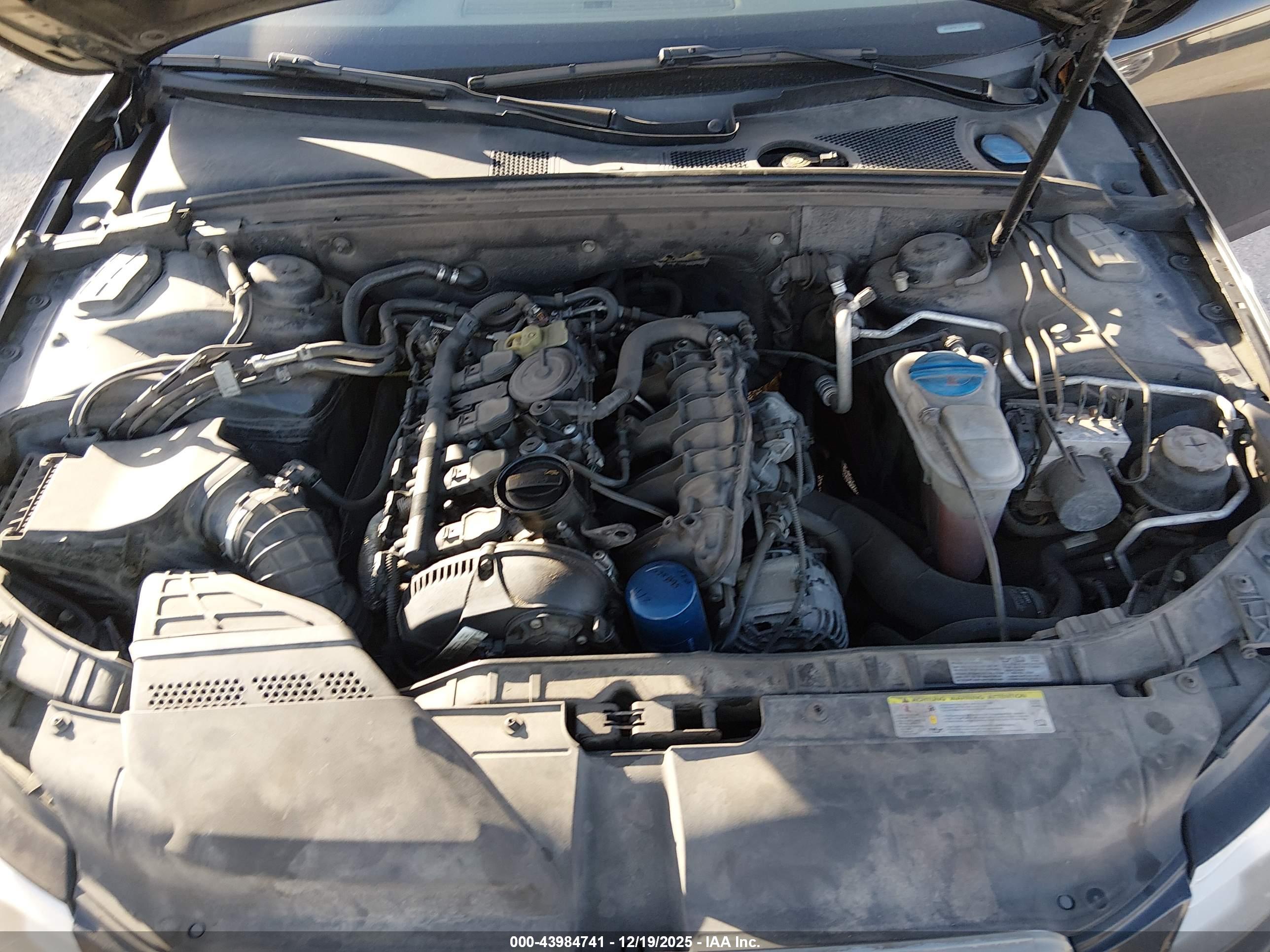 AUDI A4 image 10