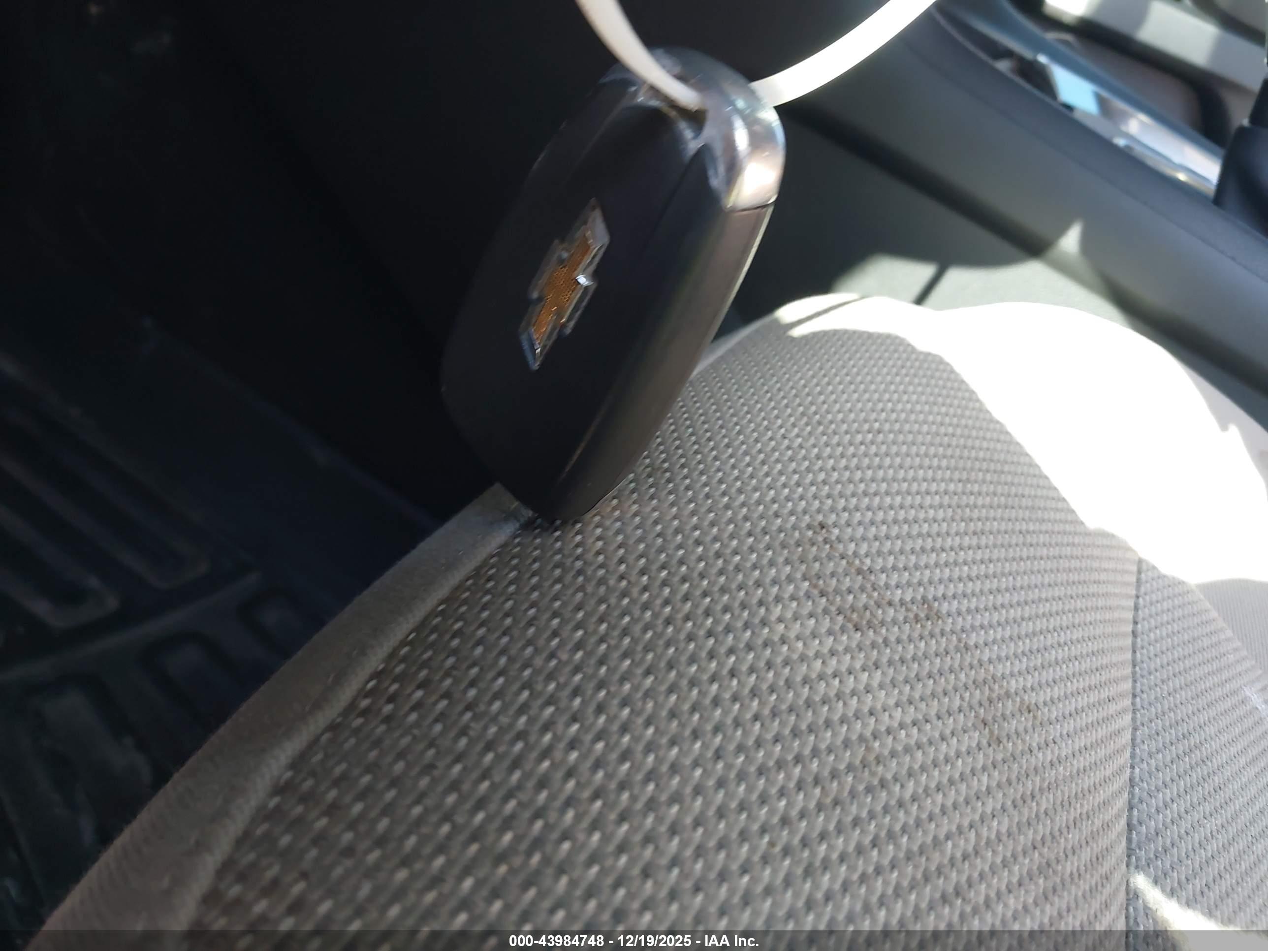 CHEVROLET TRAVERSE image 11