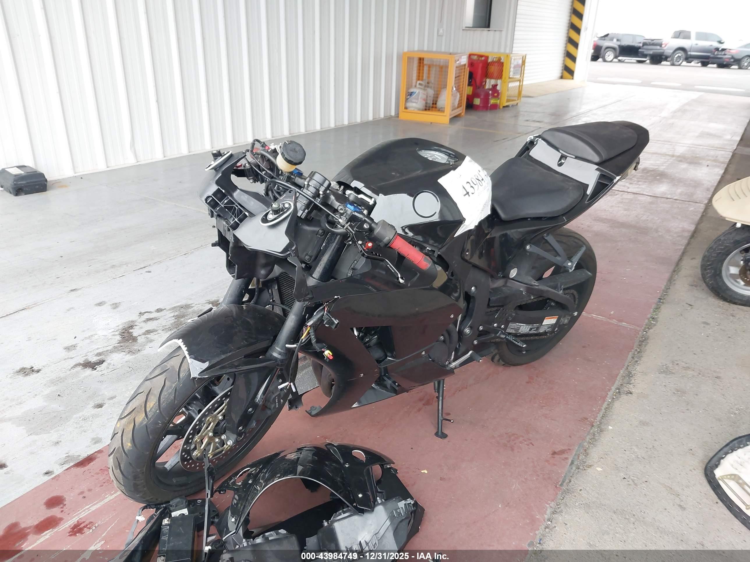 HONDA CBR600 image 2