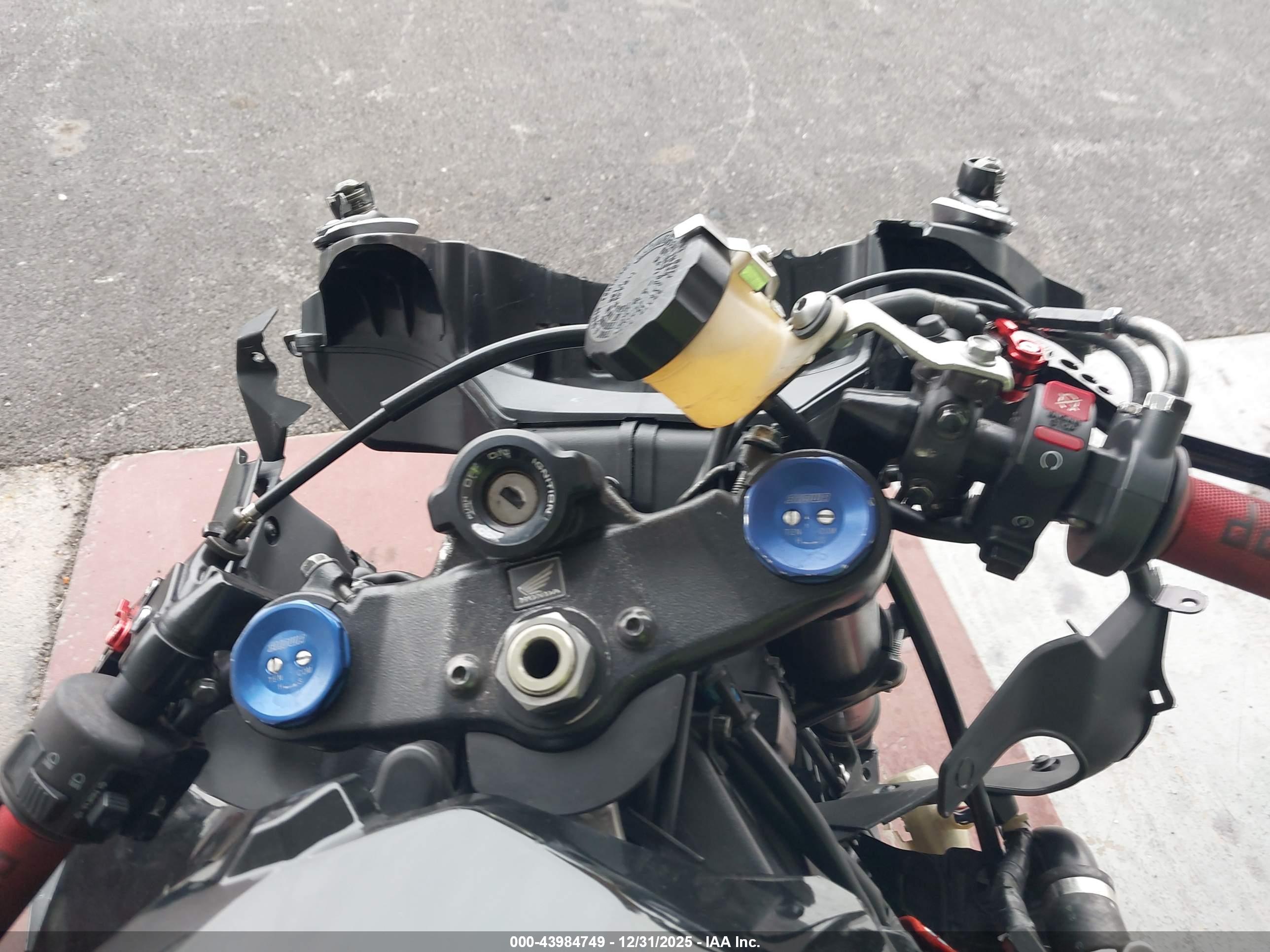 HONDA CBR600 image 7