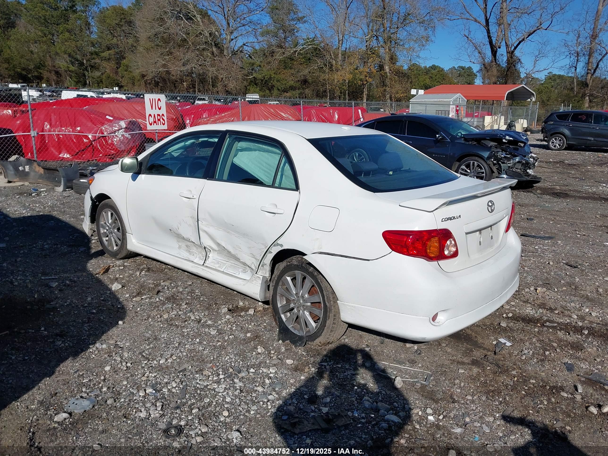 TOYOTA COROLLA image 3