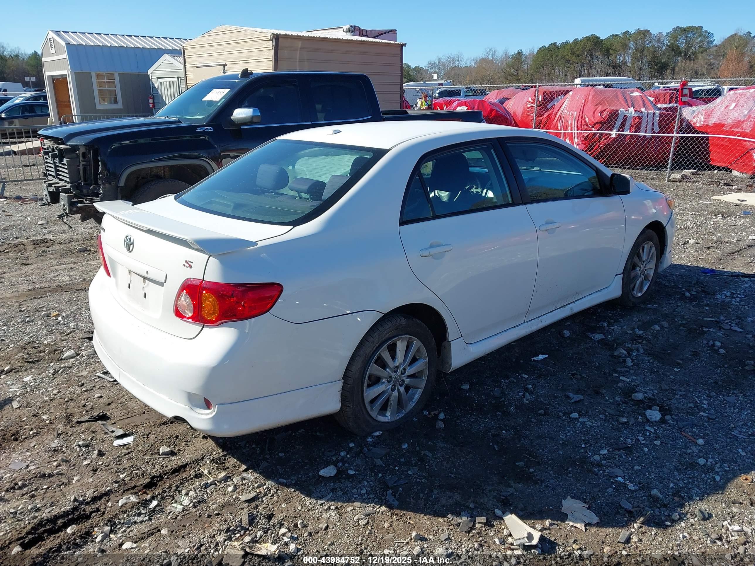 TOYOTA COROLLA image 4