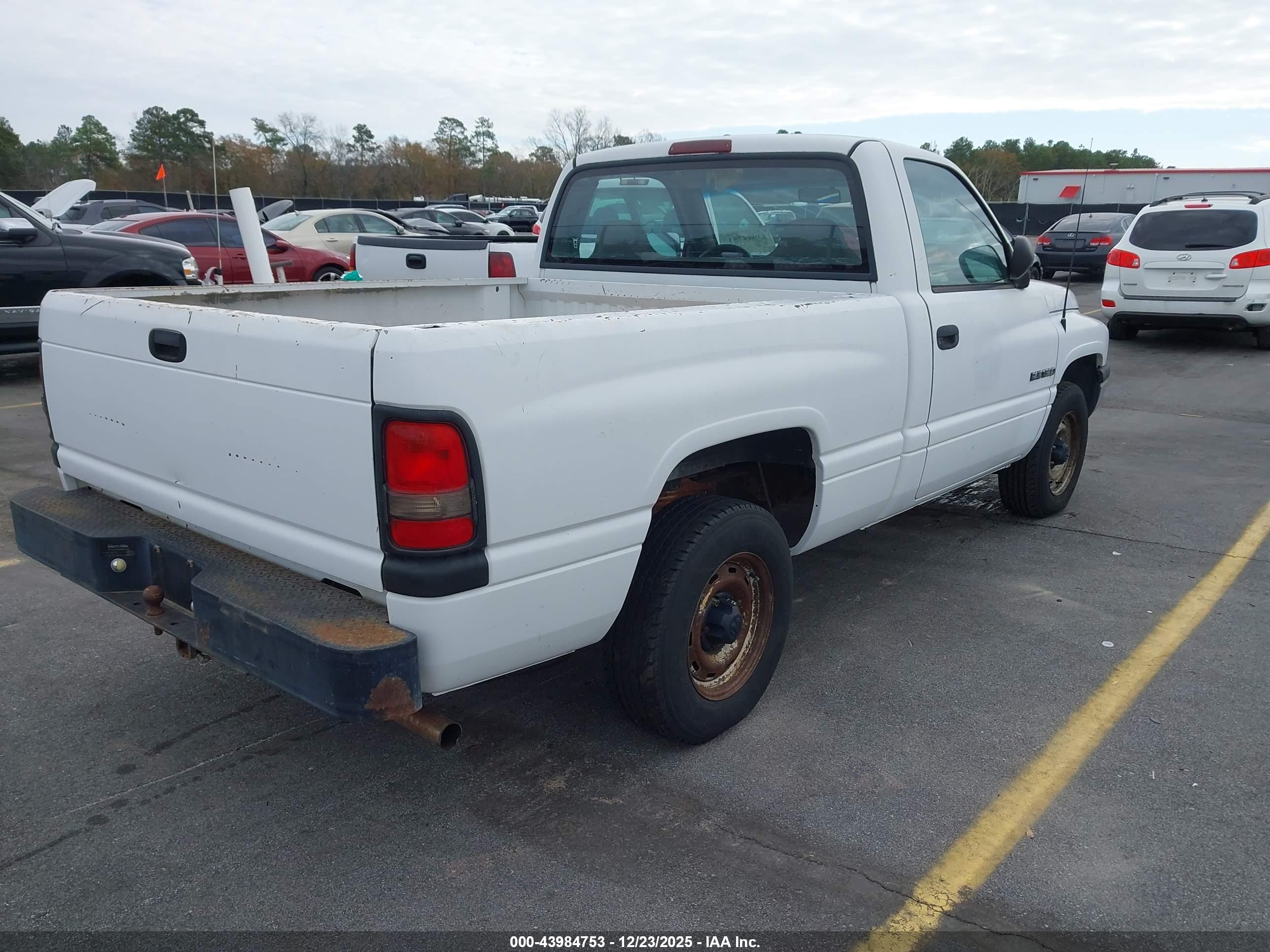 DODGE RAM image 4