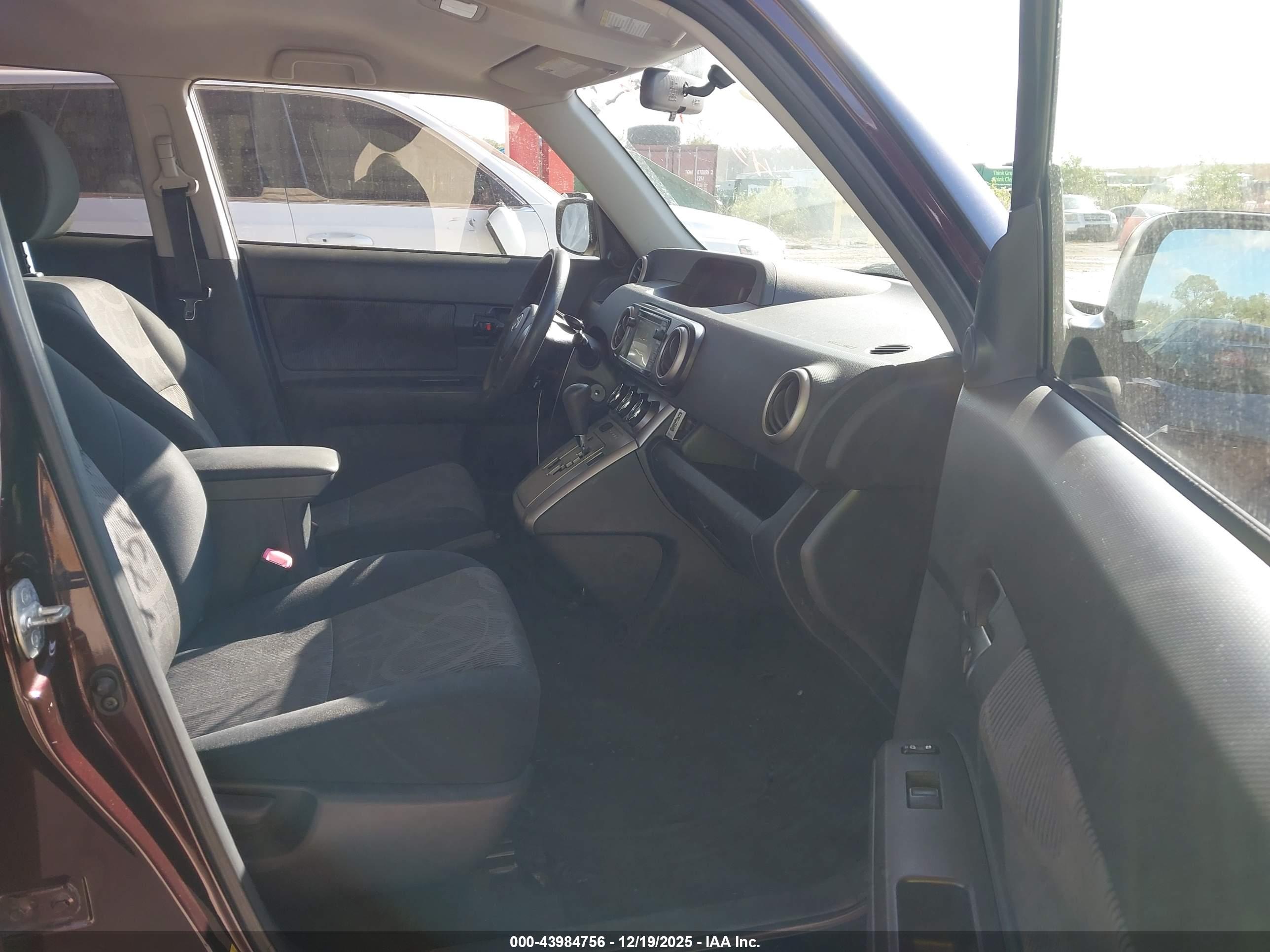 SCION XB image 5