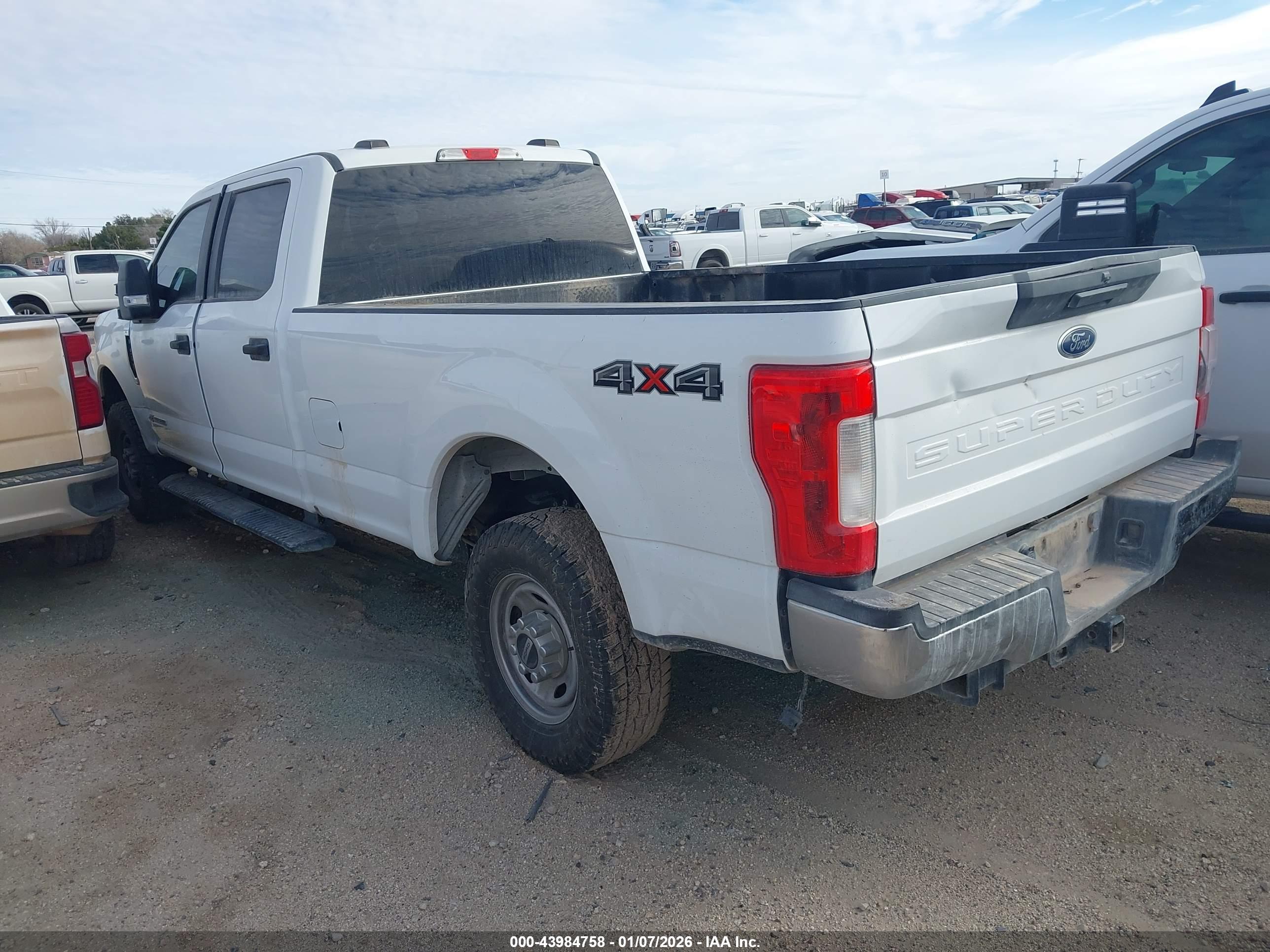 FORD F-250 image 3
