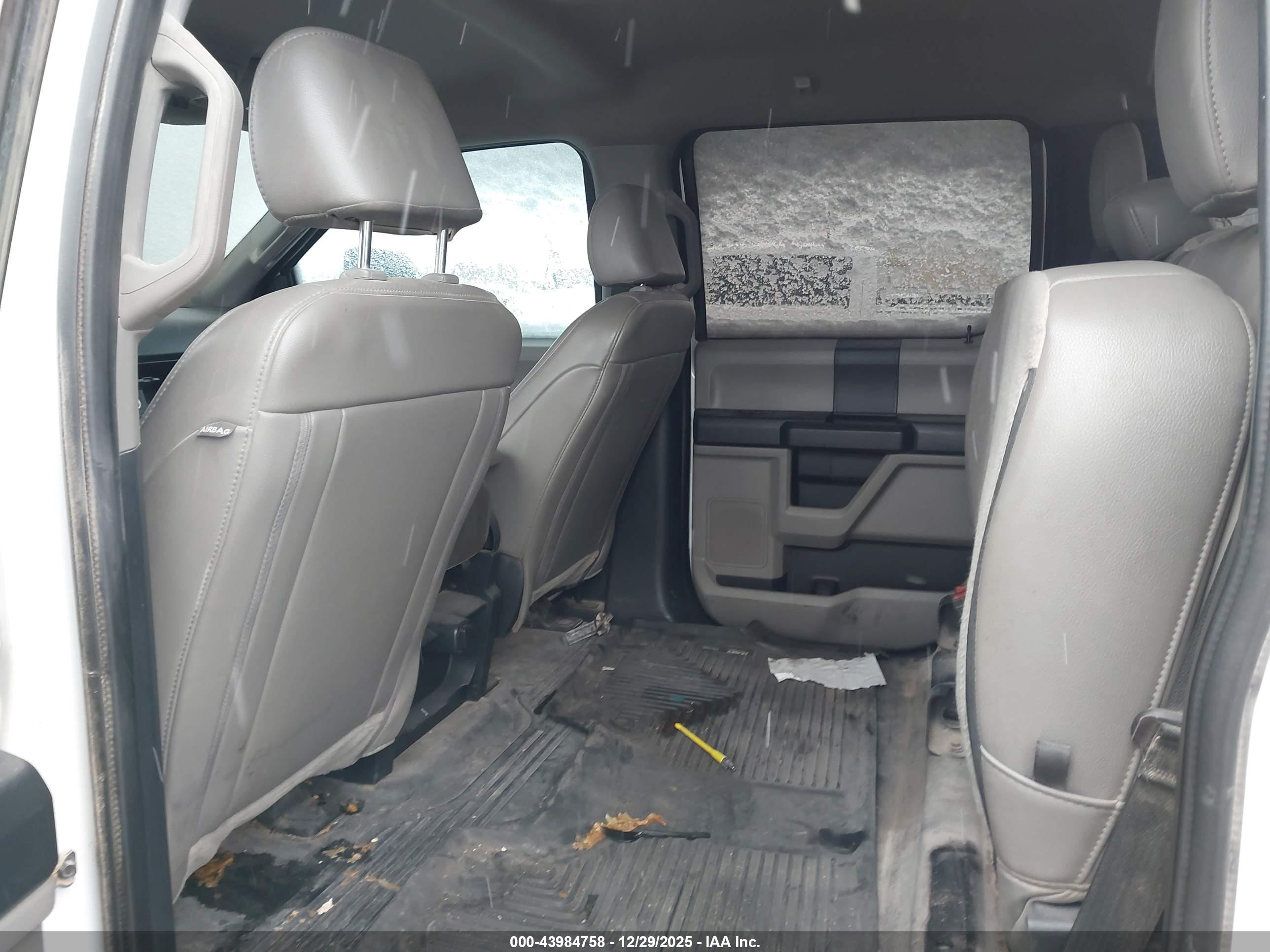 FORD F-250 image 7