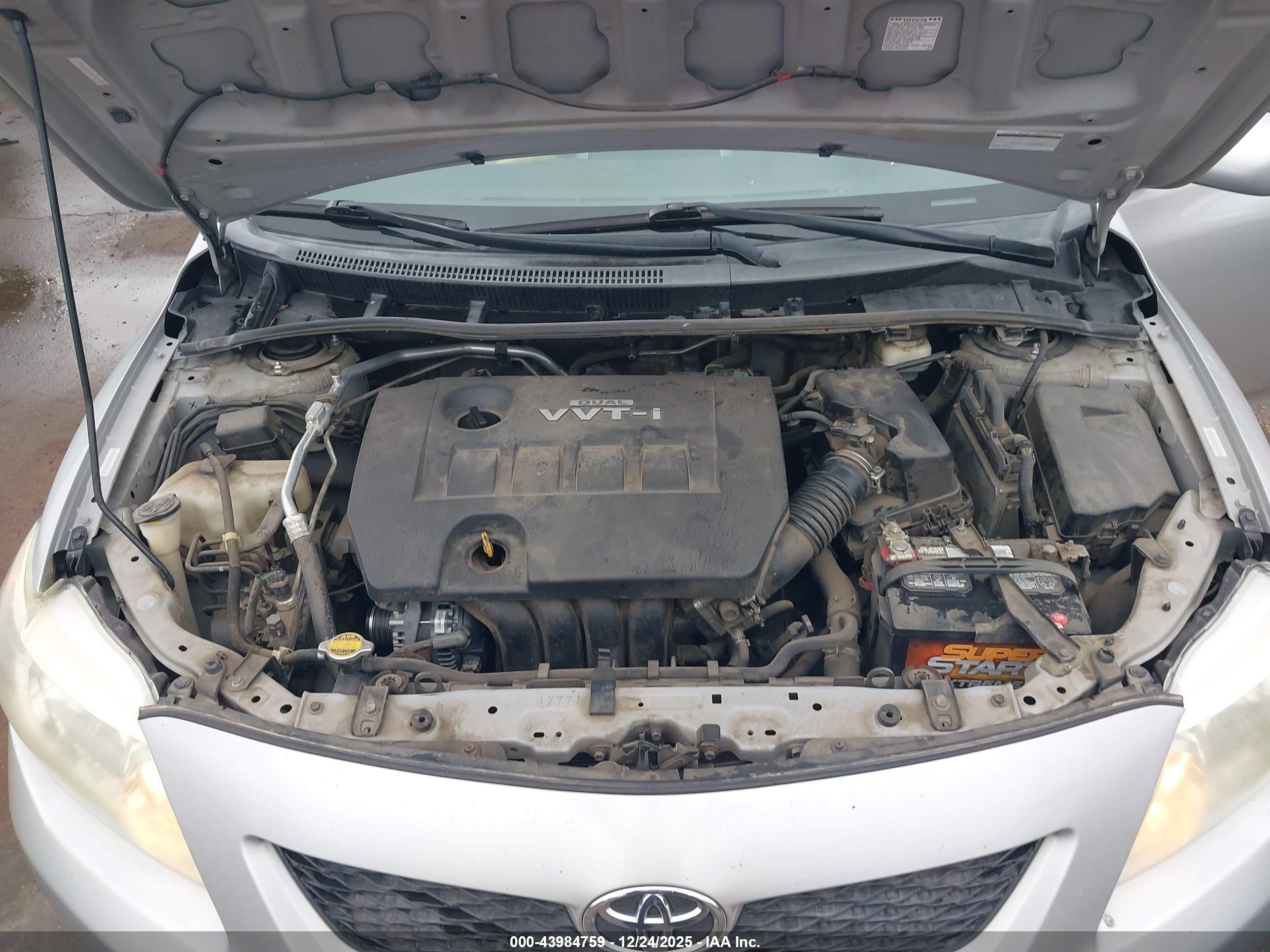 TOYOTA COROLLA image 10