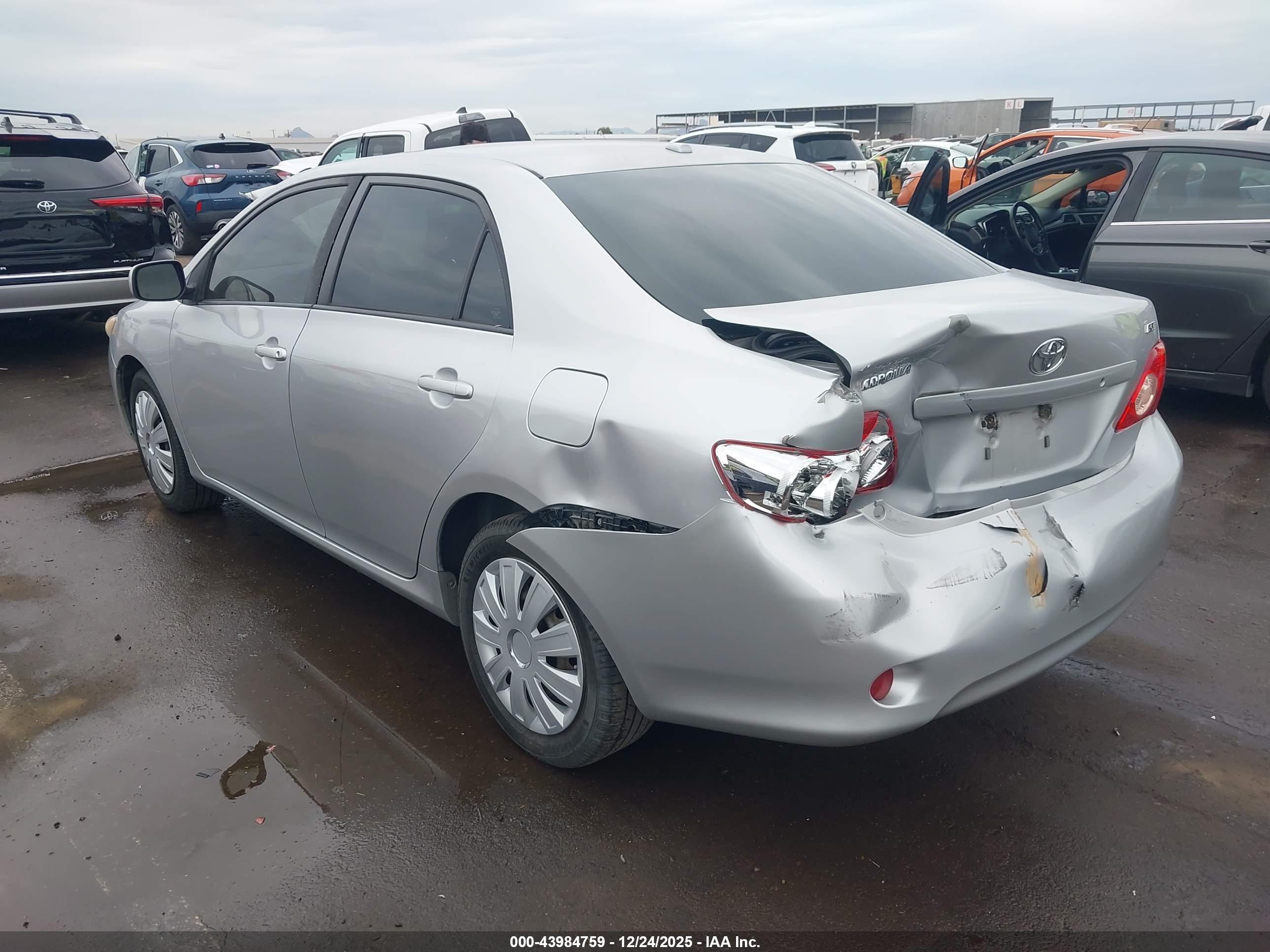 TOYOTA COROLLA image 3