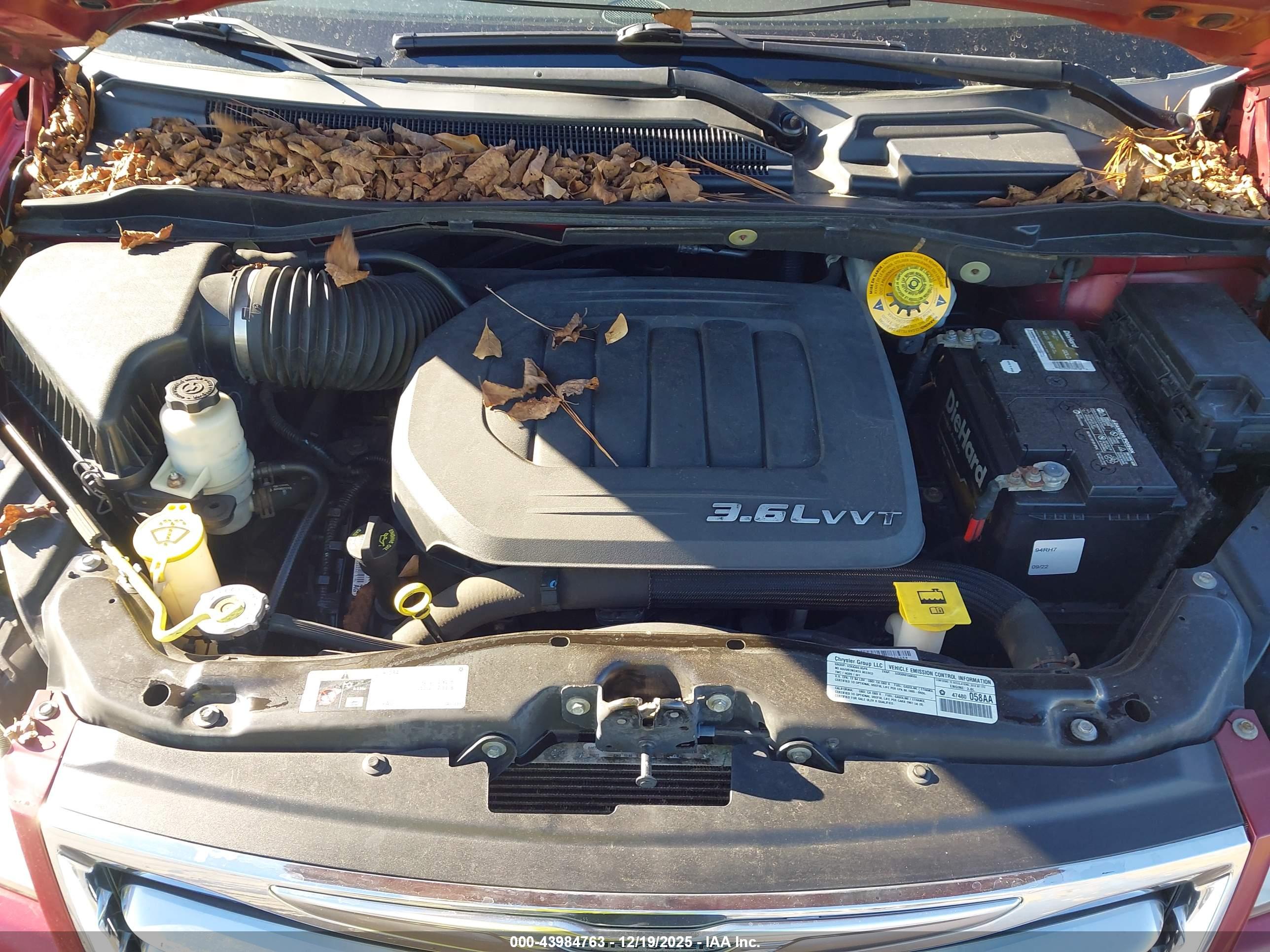 CHRYSLER TOWN image 10