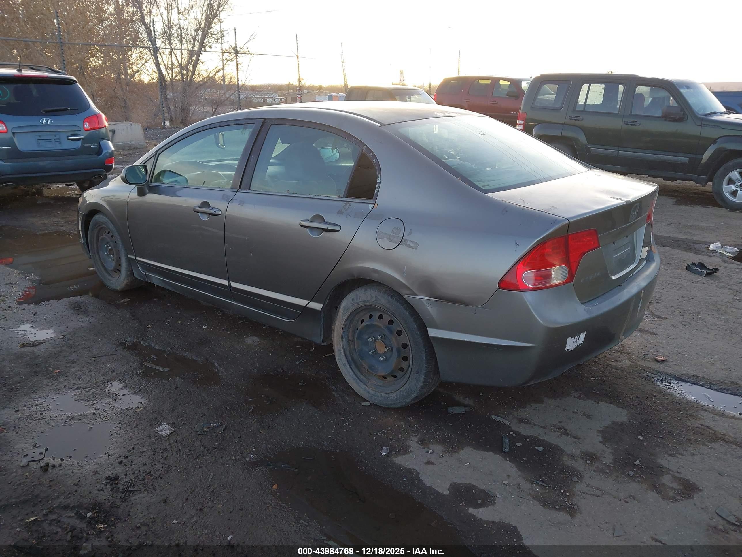 HONDA CIVIC image 3