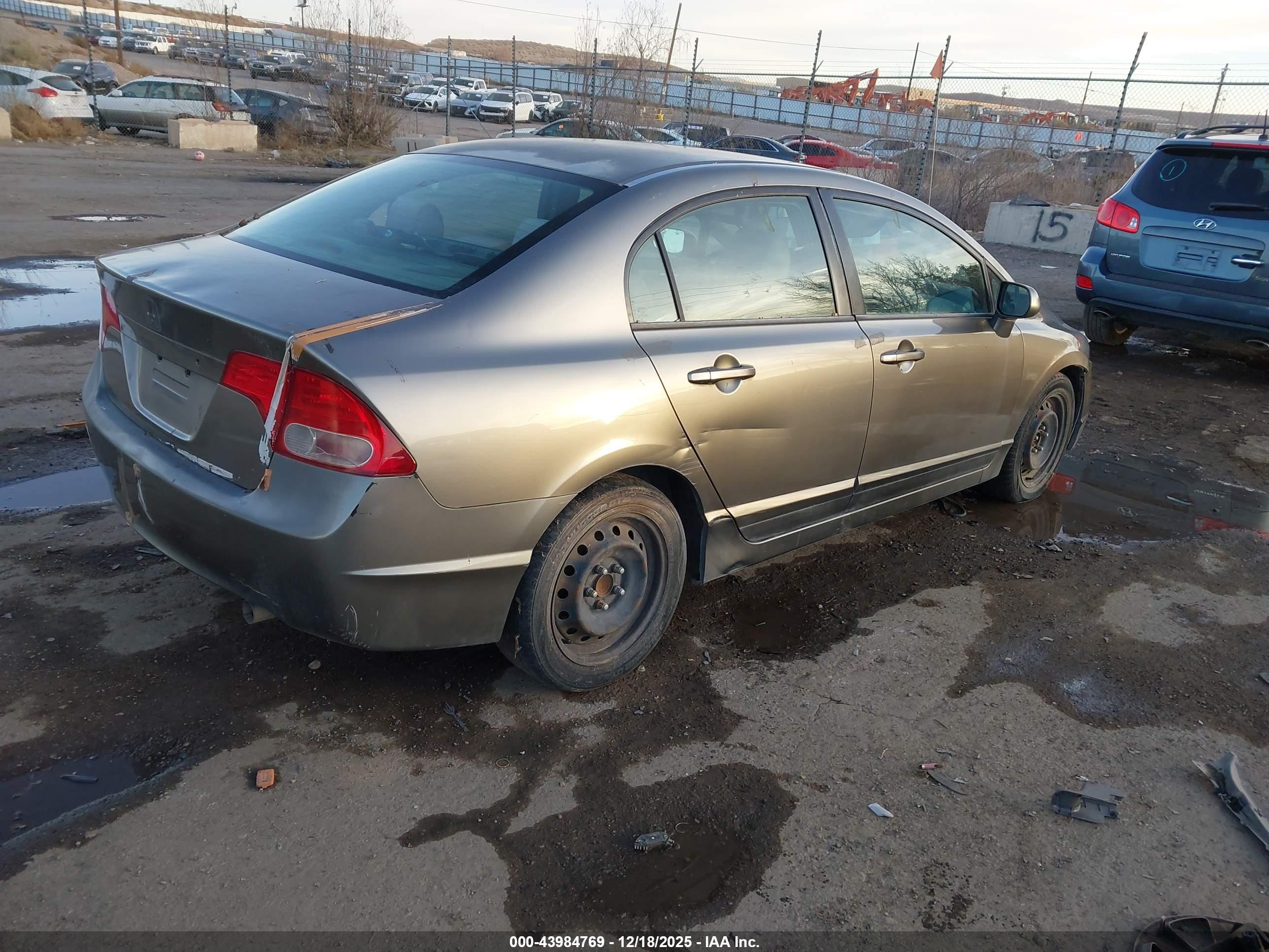 HONDA CIVIC image 4