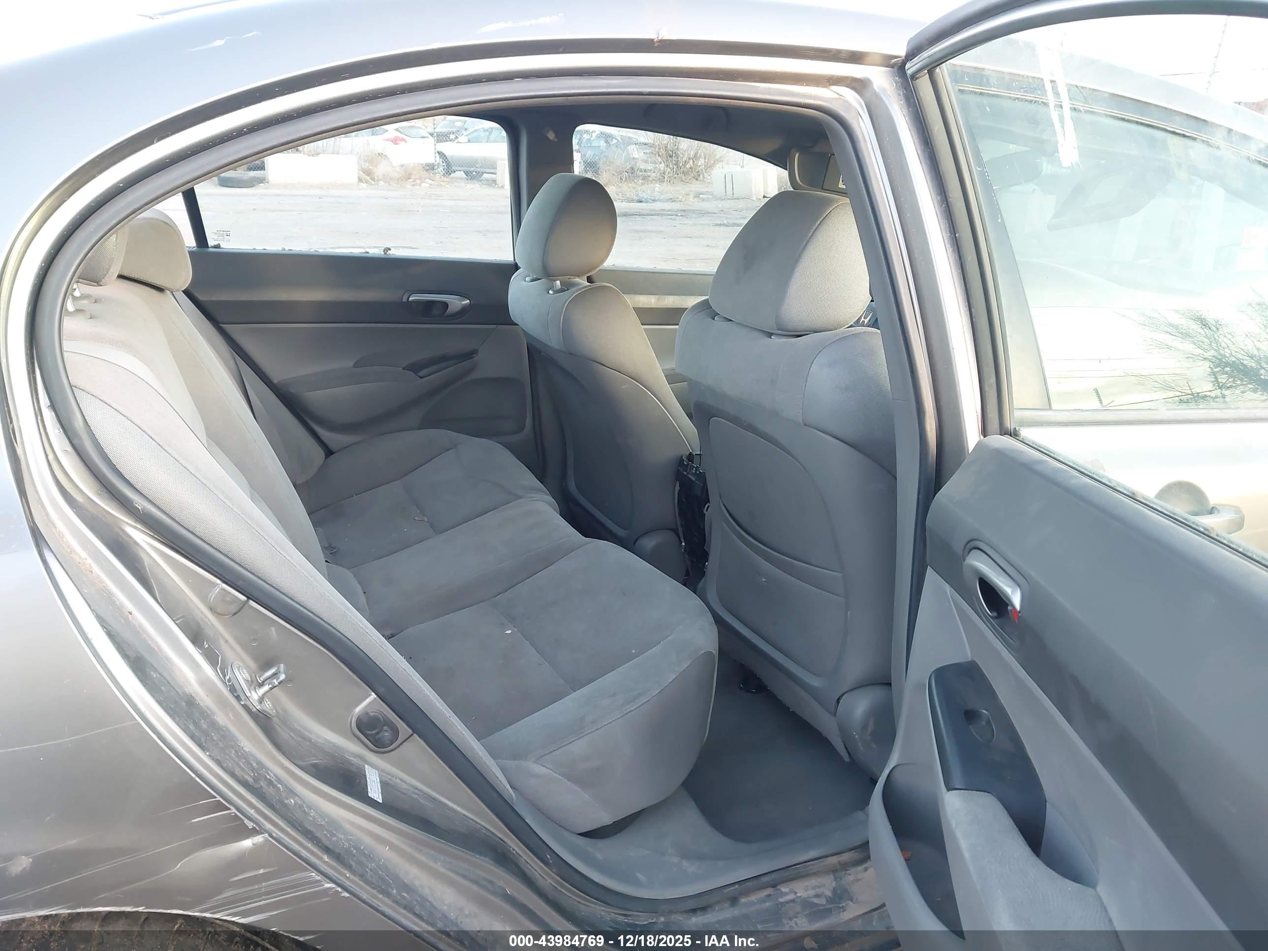 HONDA CIVIC image 8