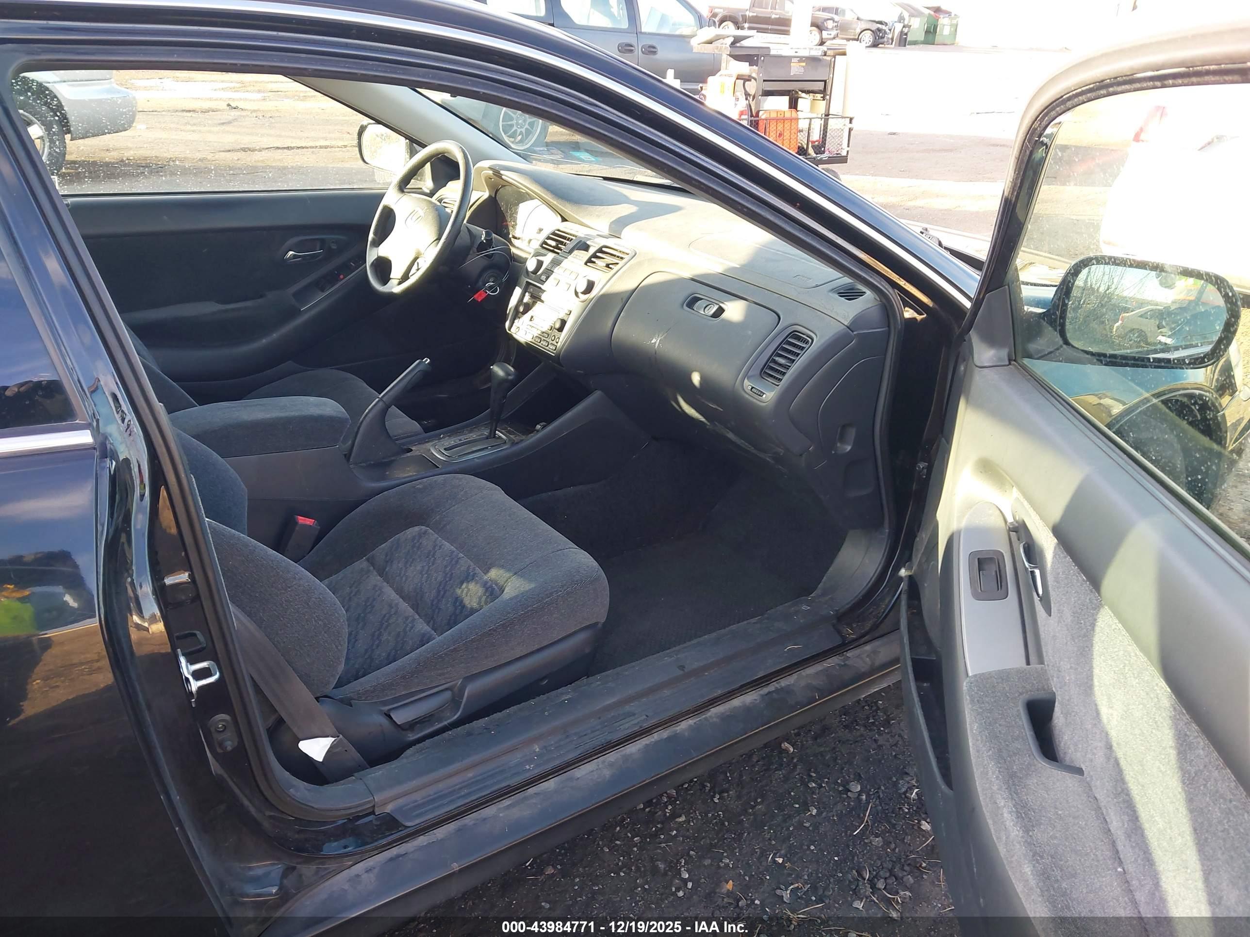 HONDA ACCORD image 5