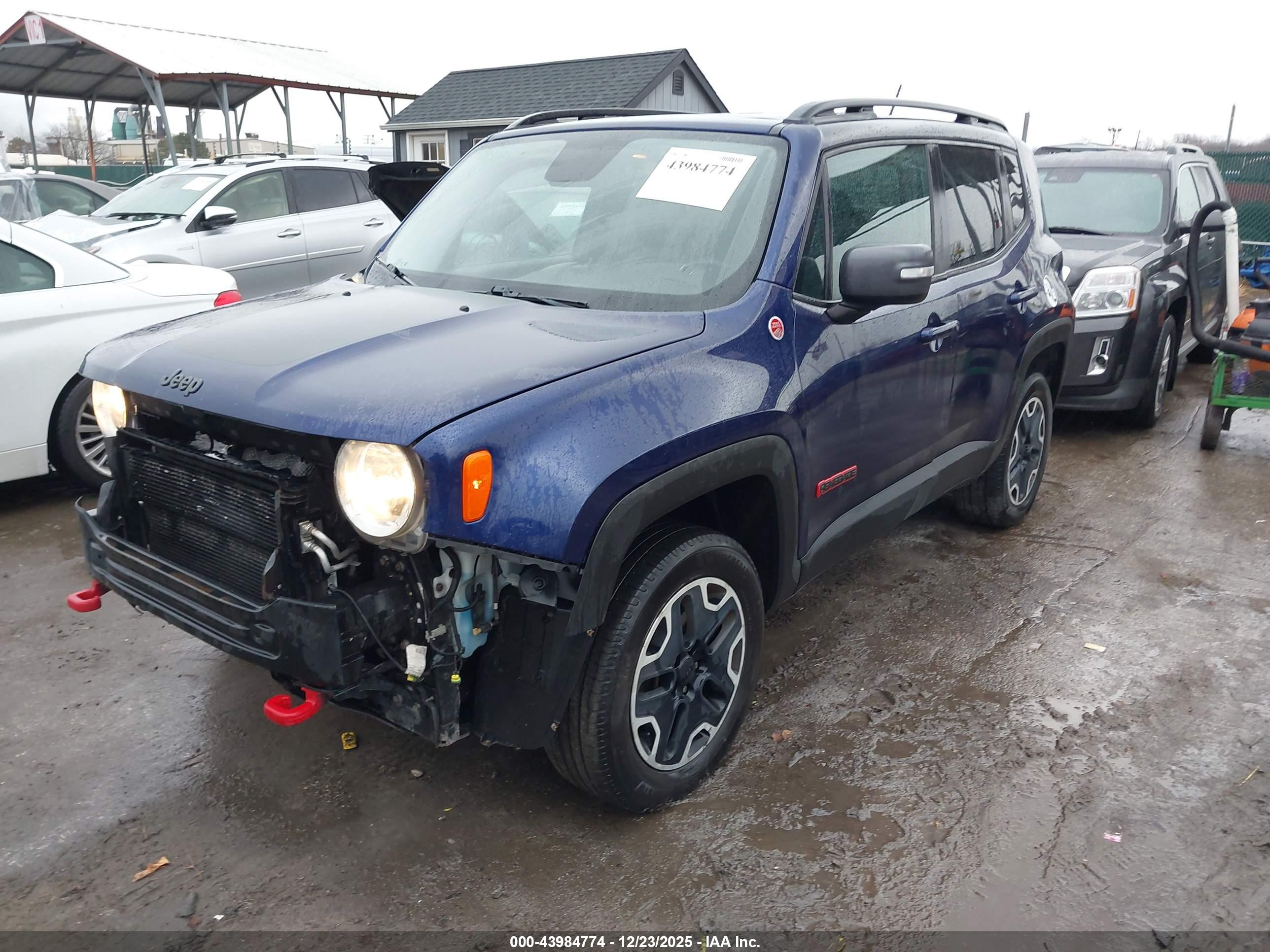 JEEP RENEGADE image 2